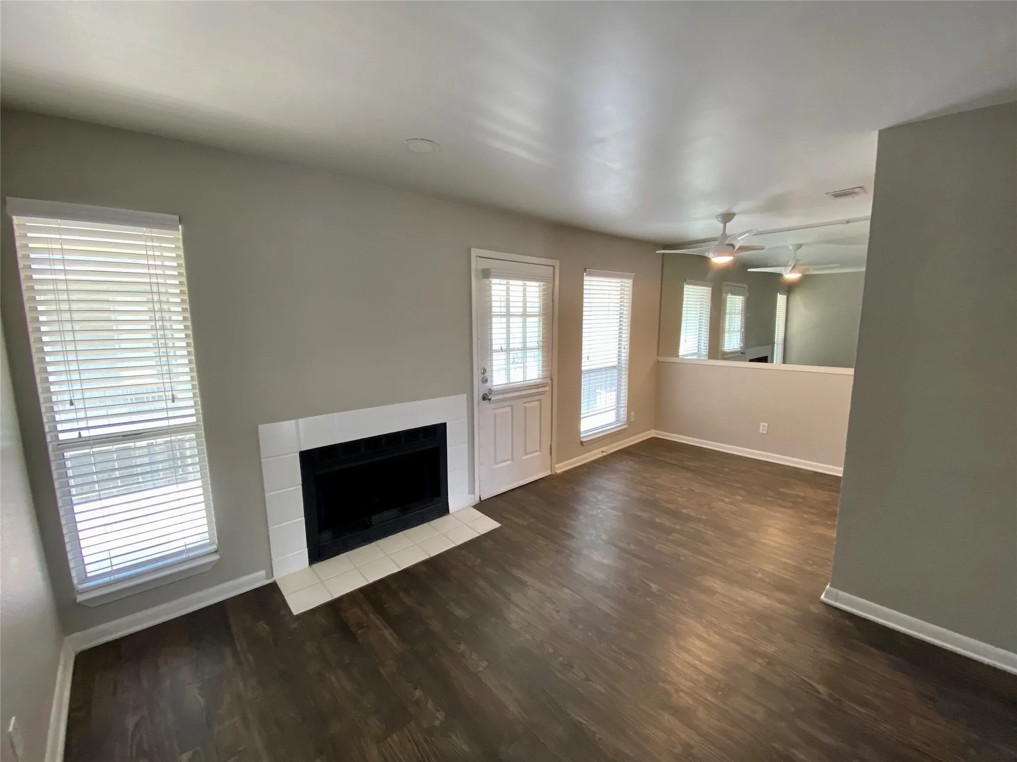 Condominium For Rent in Dallas County , 4502 Gaston Avenue 322, Dallas, Texas 75246, 1 Bedroom, 1 Bathroom, Garage spaces, 567 Sqft, built in 1984, Preowned, mls#21130743, Real Estate Agent in Dallas, Homes For Rent in Dallas county, Homes For Rent in Dallas, Realtor in Dallas Texas, Real Estate Brokerage Independent Realty Texas, Luminita Cordes Realtor