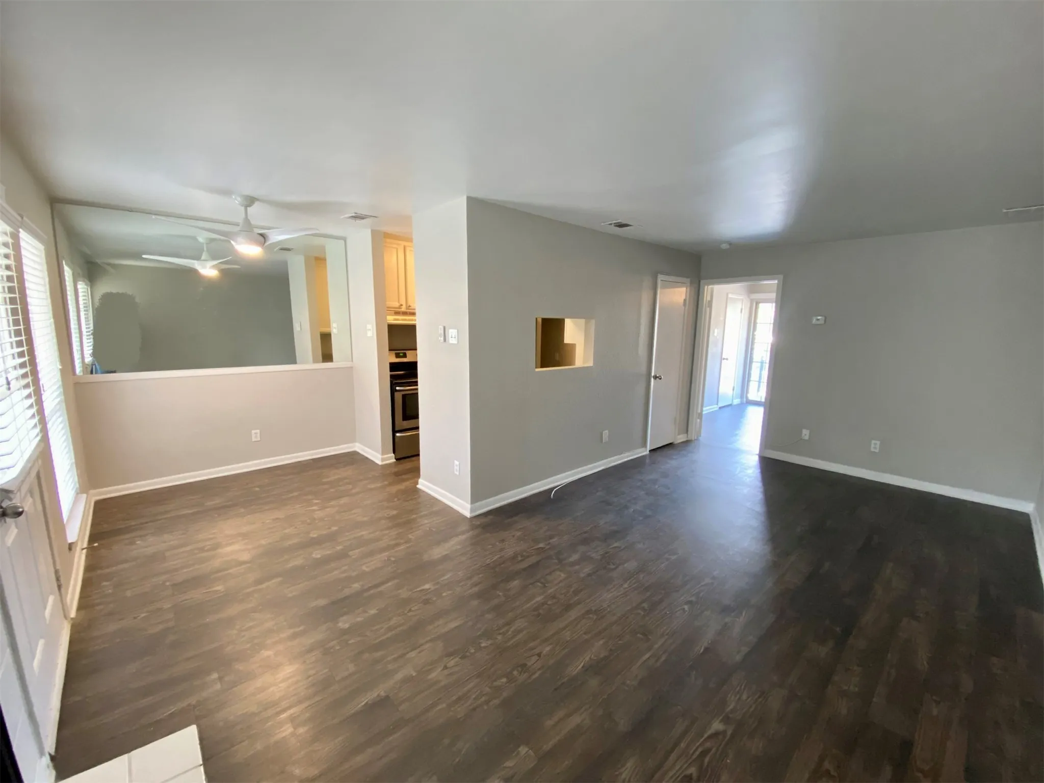 Condominium For Rent in Dallas County , 4502 Gaston Avenue 322, Dallas, Texas 75246, 1 Bedroom, 1 Bathroom, Garage spaces, 567 Sqft, built in 1984, Preowned, mls#21130743, Real Estate Agent in Dallas, Homes For Rent in Dallas county, Homes For Rent in Dallas, Realtor in Dallas Texas, Real Estate Brokerage Independent Realty Texas, Luminita Cordes Realtor