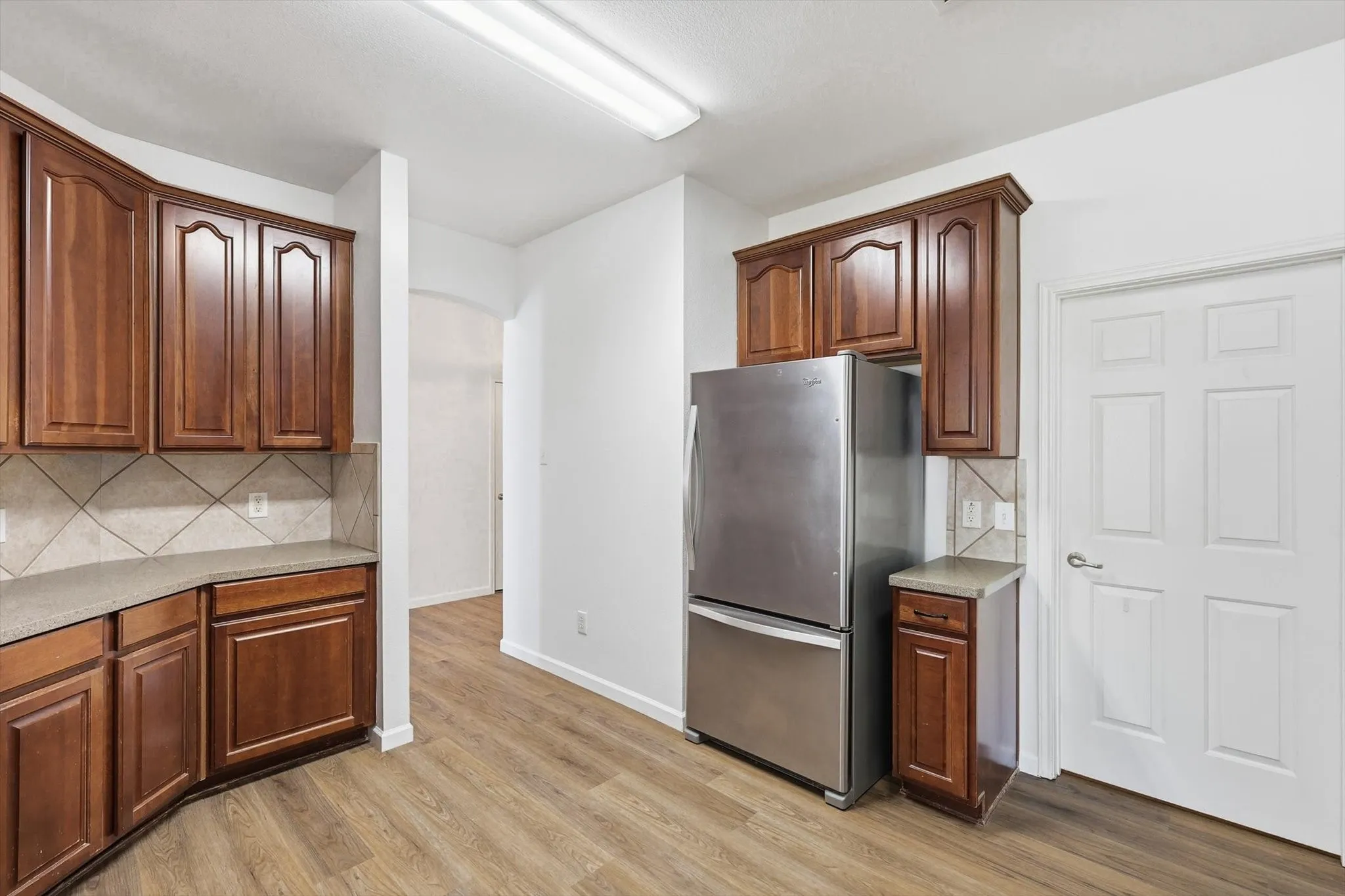 Townhouse For Sale in Dallas County , 2917 Saint Andrews Drive, Lewisville, Texas 75067, 3 Bedroom, 3 Bathroom, 2 Garage spaces, 1,860 Sqft, built in 2004, Preowned, mls#21130643, Real Estate Agent in Lewisville, Homes For Sale in Dallas county, Homes For Sale in Lewisville, Realtor in Lewisville Texas, Real Estate Brokerage Independent Realty Texas, Luminita Cordes Realtor