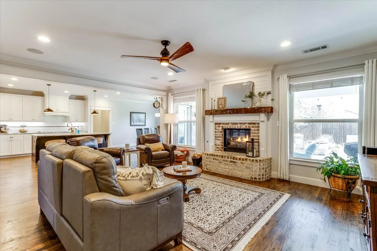 Single Family Residence For Sale in Collin County , 949 W Sunset Boulevard, Celina, Texas 75009, 5 Bedroom, 4 Bathroom, 4 Garage spaces, 3,446 Sqft, built in 2015, mls#21130838, Real Estate Agent in Celina, Homes For Sale in Collin county, Homes For Sale in Celina, Realtor in Celina Texas, Real Estate Brokerage Independent Realty Texas, Luminita Cordes Realtor