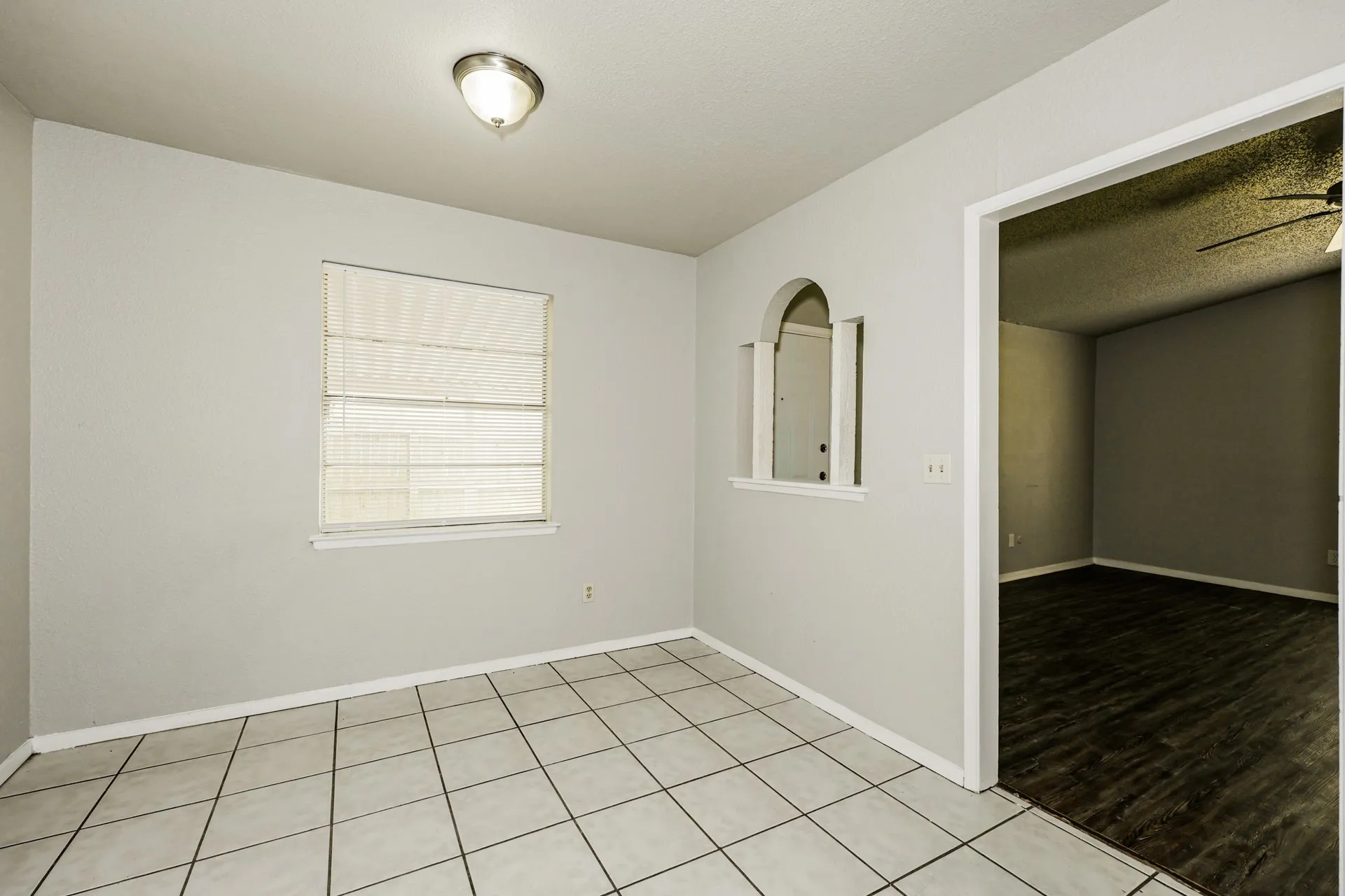 Single Family Residence For Rent in Dallas County , 218 Long shadow Lane, Mesquite, Texas 75149, 3 Bedroom, 2 Bathroom, 1 Garage spaces, 1,449 Sqft, built in 1974, Preowned, mls#21130969, Real Estate Agent in Mesquite, Homes For Rent in Dallas county, Homes For Rent in Mesquite, Realtor in Mesquite Texas, Real Estate Brokerage Independent Realty Texas, Luminita Cordes Realtor