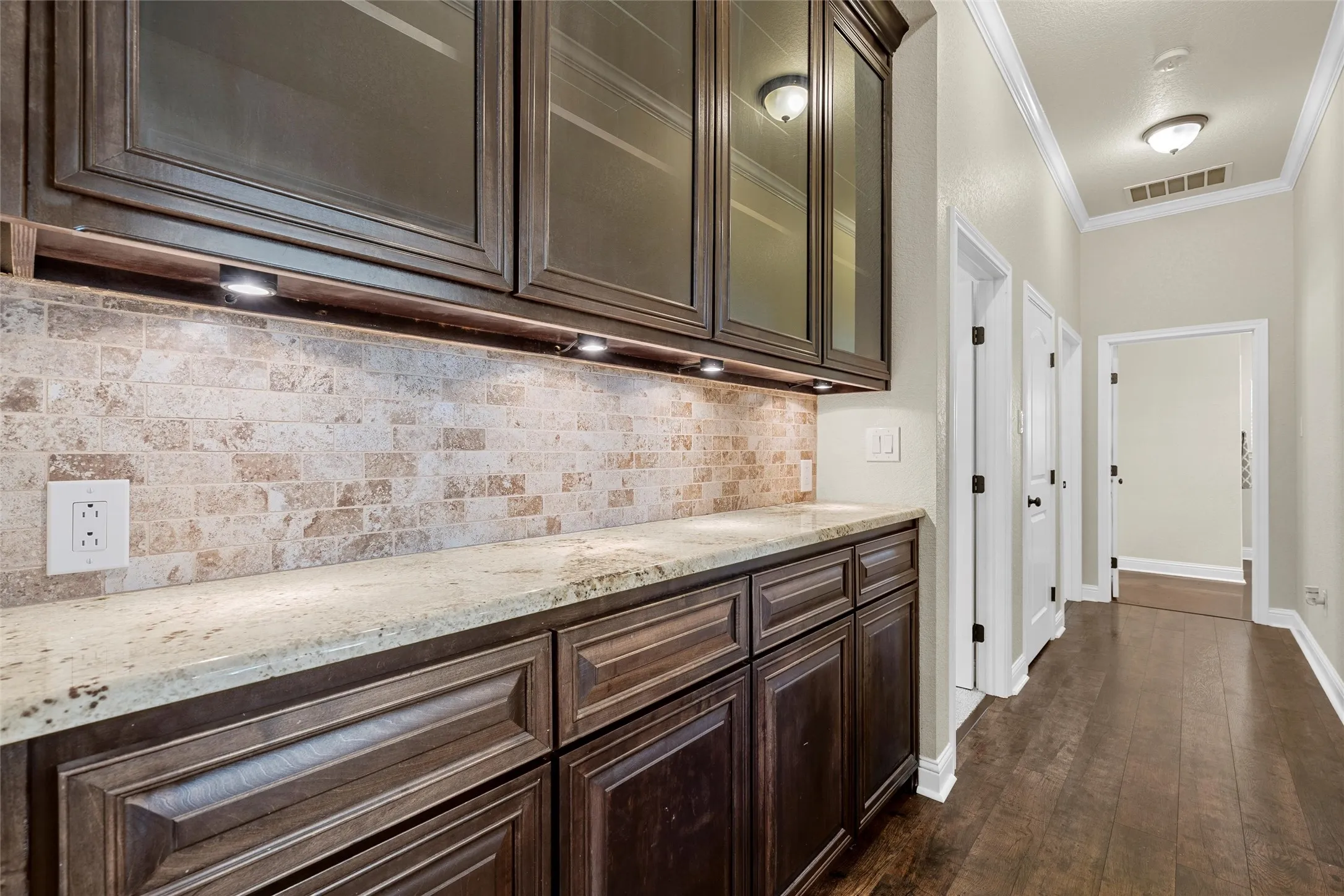 Single Family Residence For Sale in Mc Lennan County , 2743 Tokio Road, West, Texas 76691, 4 Bedroom, 4 Bathroom, 2 Garage spaces, 3,976 Sqft, built in 2014, mls#21130002, Real Estate Agent in West, Homes For Sale in Mc Lennan county, Homes For Sale in West, Realtor in West Texas, Real Estate Brokerage Independent Realty Texas, Luminita Cordes Realtor