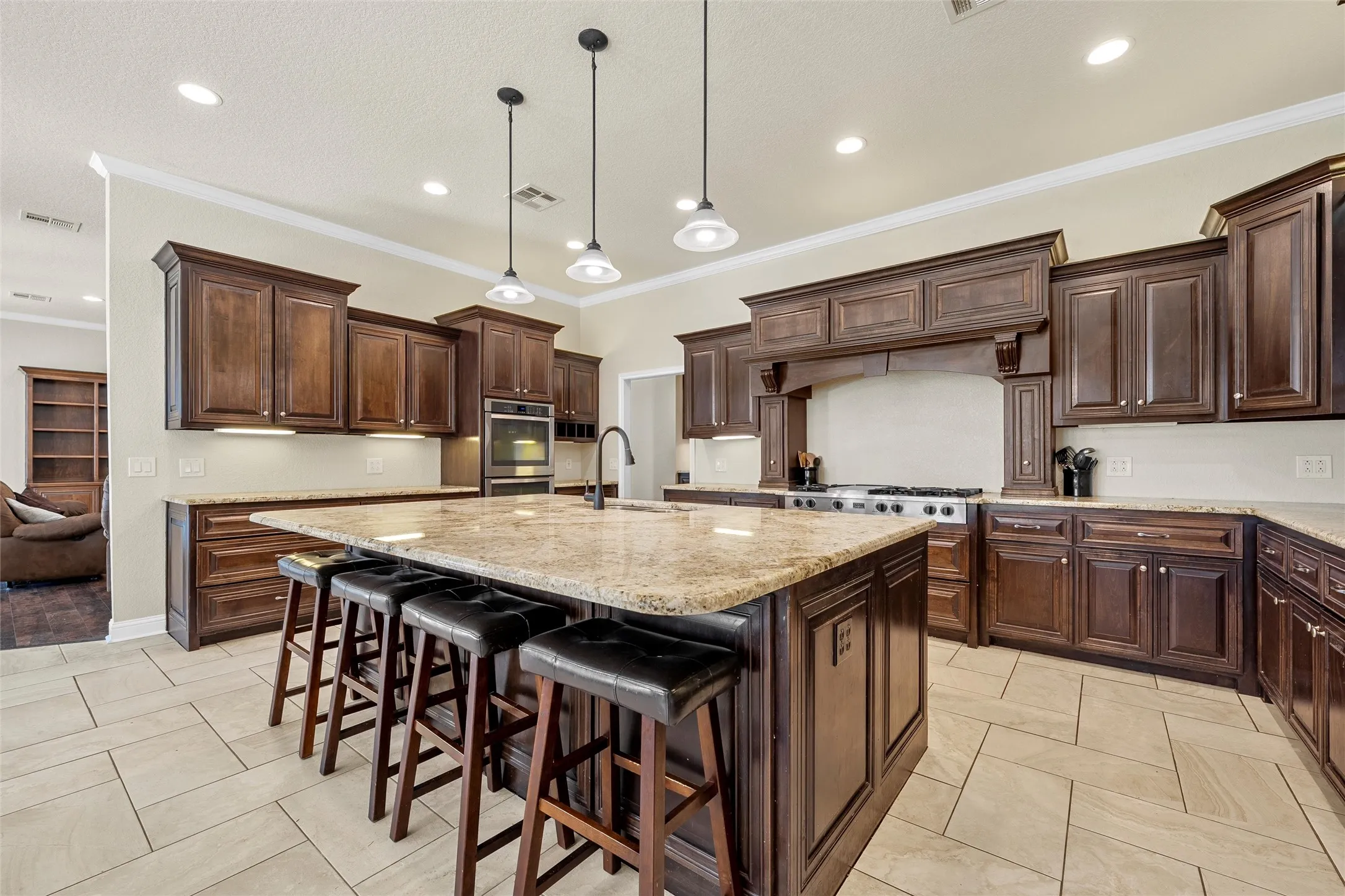Single Family Residence For Sale in Mc Lennan County , 2743 Tokio Road, West, Texas 76691, 4 Bedroom, 4 Bathroom, 2 Garage spaces, 3,976 Sqft, built in 2014, mls#21130002, Real Estate Agent in West, Homes For Sale in Mc Lennan county, Homes For Sale in West, Realtor in West Texas, Real Estate Brokerage Independent Realty Texas, Luminita Cordes Realtor