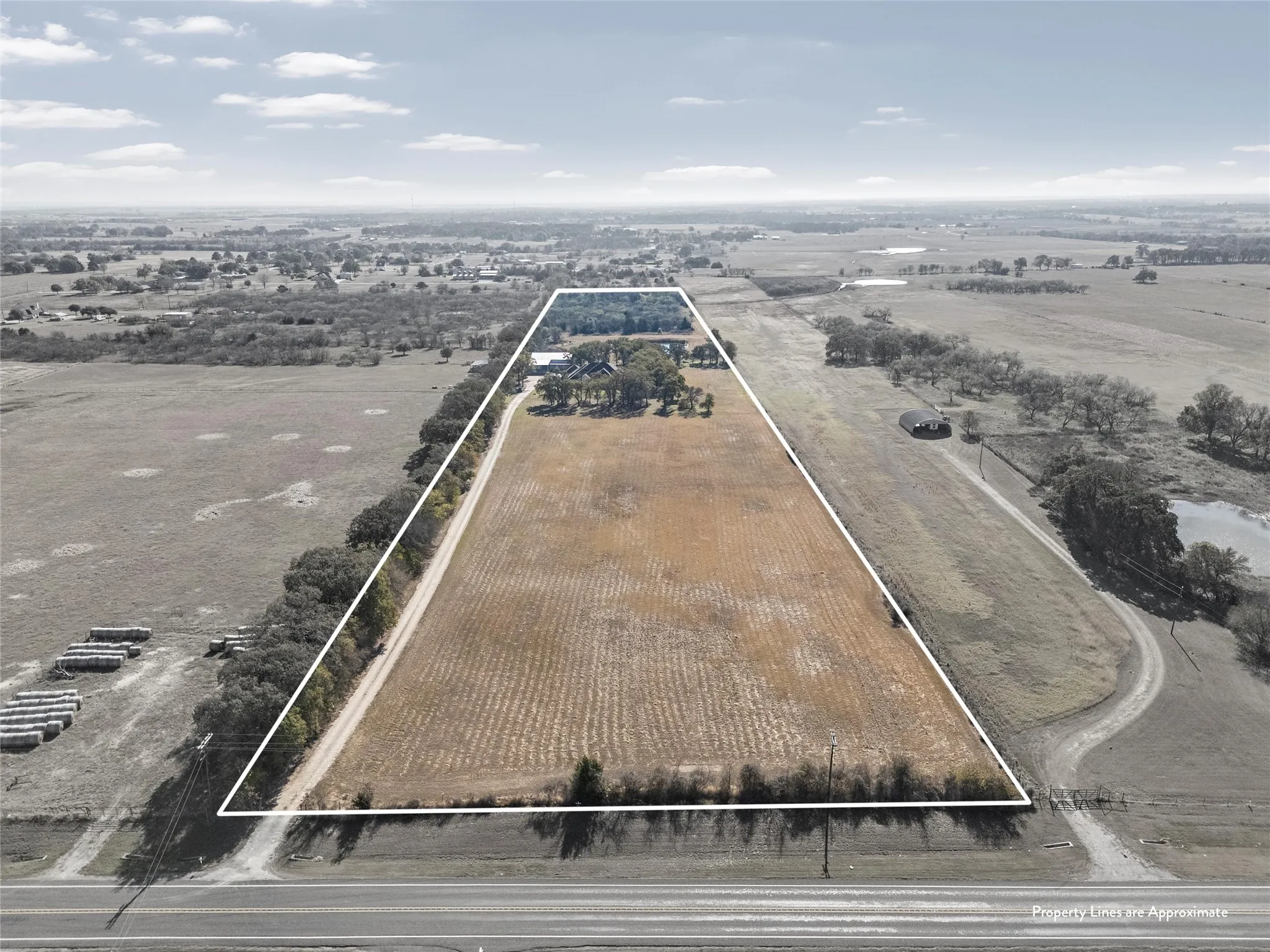 Single Family Residence For Sale in Mc Lennan County , 2743 Tokio Road, West, Texas 76691, 4 Bedroom, 4 Bathroom, 2 Garage spaces, 3,976 Sqft, built in 2014, mls#21130002, Real Estate Agent in West, Homes For Sale in Mc Lennan county, Homes For Sale in West, Realtor in West Texas, Real Estate Brokerage Independent Realty Texas, Luminita Cordes Realtor