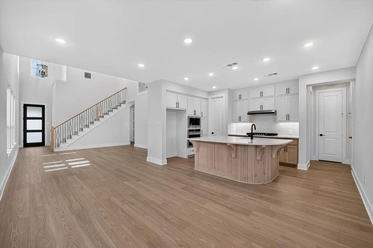 Single Family Residence For Sale in Collin County , 2713 Santa Monica Mews, Celina, Texas 75009, 5 Bedroom, 3 Bathroom, 2 Garage spaces, 2,513 Sqft, built in 2026, New Construction - Incomplete, mls#21130833, Real Estate Agent in Celina, Homes For Sale in Collin county, Homes For Sale in Celina, Realtor in Celina Texas, Real Estate Brokerage Independent Realty Texas, Luminita Cordes Realtor