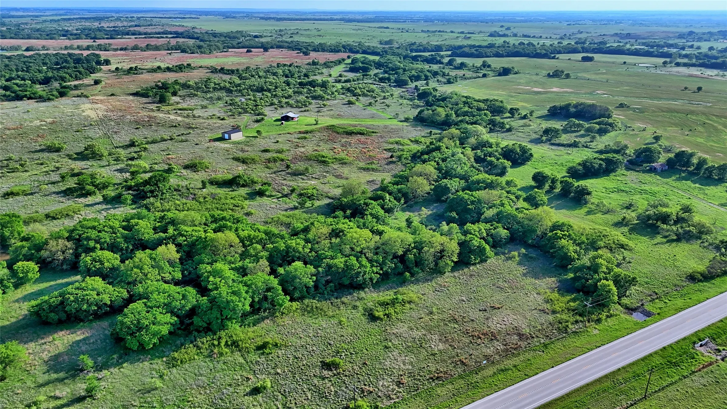 Single Family Residence For Sale in Montague County , 802 Fm 2634, Nocona, Texas 76255, 2 Bedroom, 2 Bathroom, 3 Garage spaces, 1,032 Sqft, built in 2017, Preowned, mls#21129407, Real Estate Agent in Nocona, Homes For Sale in Montague county, Homes For Sale in Nocona, Realtor in Nocona Texas, Real Estate Brokerage Independent Realty Texas, Luminita Cordes Realtor