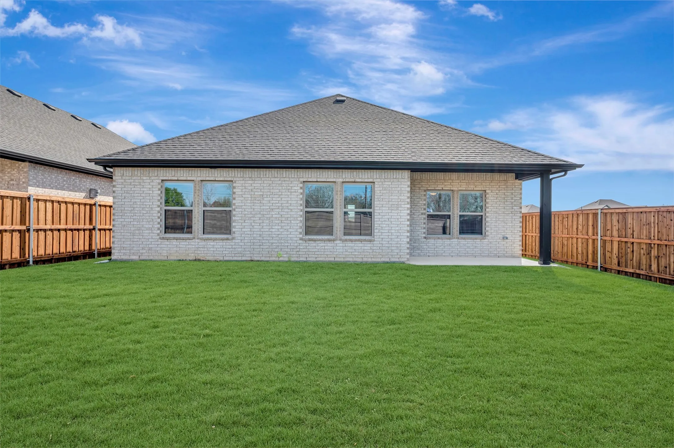 Single Family Residence For Sale in Wise County , 172 Summer Rain Way, Newark, Texas 76071, 4 Bedroom, 2 Bathroom, 2 Garage spaces, 1,825 Sqft, built in 2026, New Construction - Complete, mls#21131203, Real Estate Agent in Newark, Homes For Sale in Wise county, Homes For Sale in Newark, Realtor in Newark Texas, Real Estate Brokerage Independent Realty Texas, Luminita Cordes Realtor