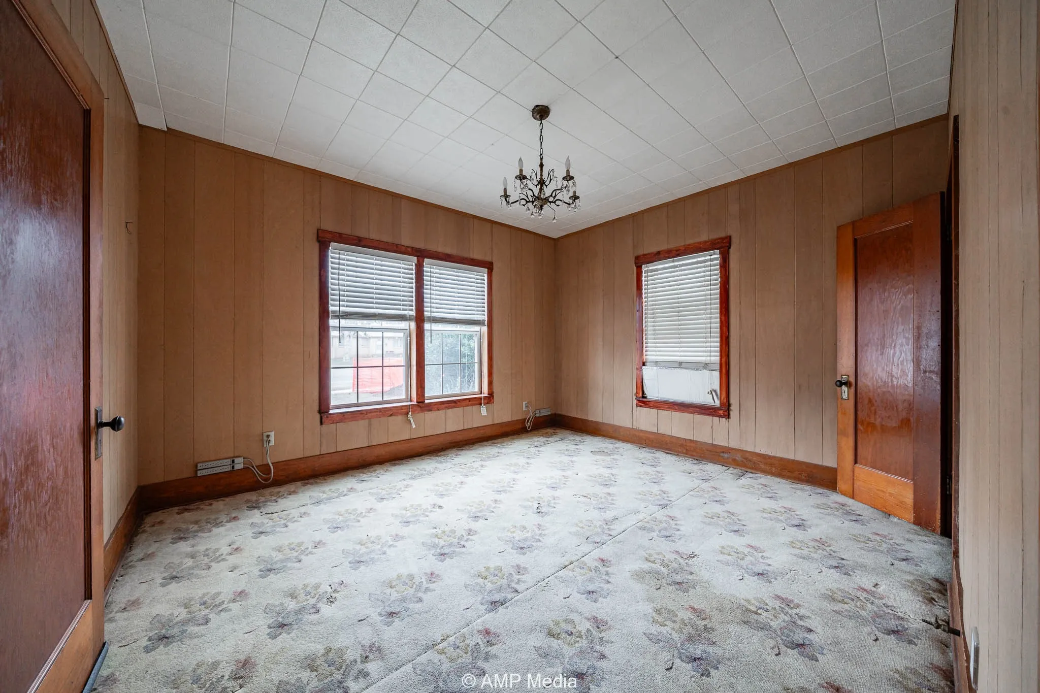 Single Family Residence For Sale in Haskell County , 1104 N Avenue Avenue E, Haskell, Texas 79521, 2 Bedroom, 1 Bathroom, Garage spaces, 1,192 Sqft, built in 1940, mls#21131184, Real Estate Agent in Haskell, Homes For Sale in Haskell county, Homes For Sale in Haskell, Realtor in Haskell Texas, Real Estate Brokerage Independent Realty Texas, Luminita Cordes Realtor