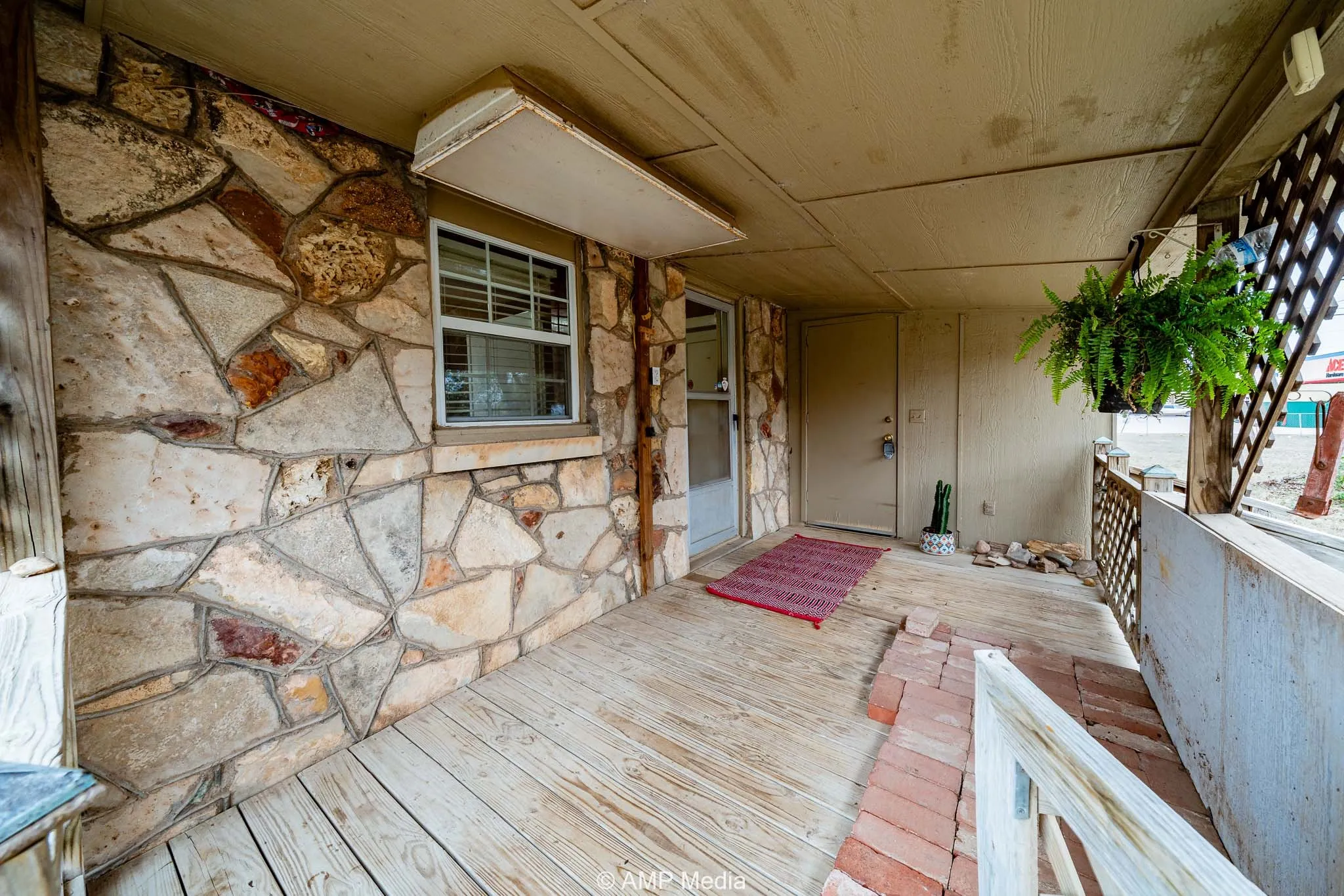 Single Family Residence For Sale in Haskell County , 1104 N Avenue Avenue E, Haskell, Texas 79521, 2 Bedroom, 1 Bathroom, Garage spaces, 1,192 Sqft, built in 1940, mls#21131184, Real Estate Agent in Haskell, Homes For Sale in Haskell county, Homes For Sale in Haskell, Realtor in Haskell Texas, Real Estate Brokerage Independent Realty Texas, Luminita Cordes Realtor