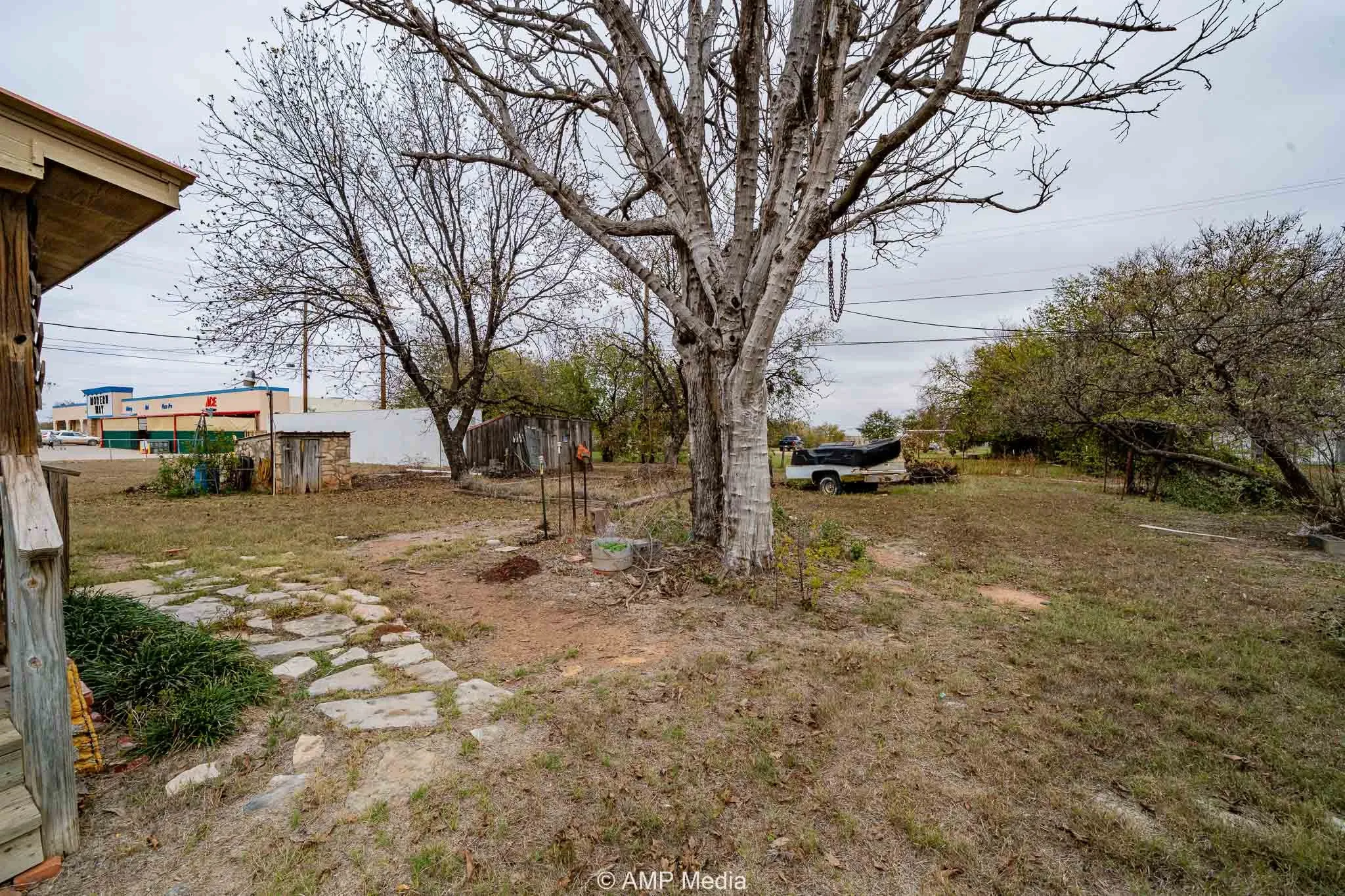 Single Family Residence For Sale in Haskell County , 1104 N Avenue Avenue E, Haskell, Texas 79521, 2 Bedroom, 1 Bathroom, Garage spaces, 1,192 Sqft, built in 1940, mls#21131184, Real Estate Agent in Haskell, Homes For Sale in Haskell county, Homes For Sale in Haskell, Realtor in Haskell Texas, Real Estate Brokerage Independent Realty Texas, Luminita Cordes Realtor