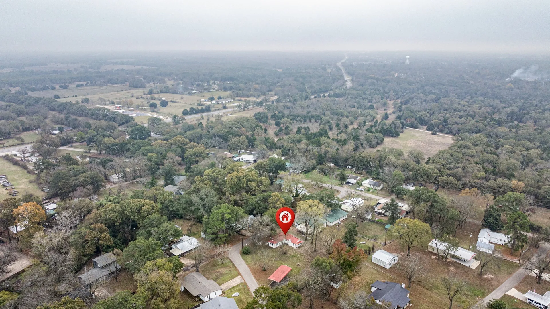 Single Family Residence For Sale in Hunt County , 10474 Apache, Wills Point, Texas 75169, 2 Bedrooms, 1 Bathroom, Garage spaces, 900 Sqft, built in 1986, Preowned, Price $165,000, mls#21130310, Real Estate Agent in Wills Point, Homes For Sale in Hunt county, Homes For Sale in Wills Point, Realtor in Wills Point Texas, Real Estate Brokerage Independent Realty Texas, Luminita Cordes Realtor