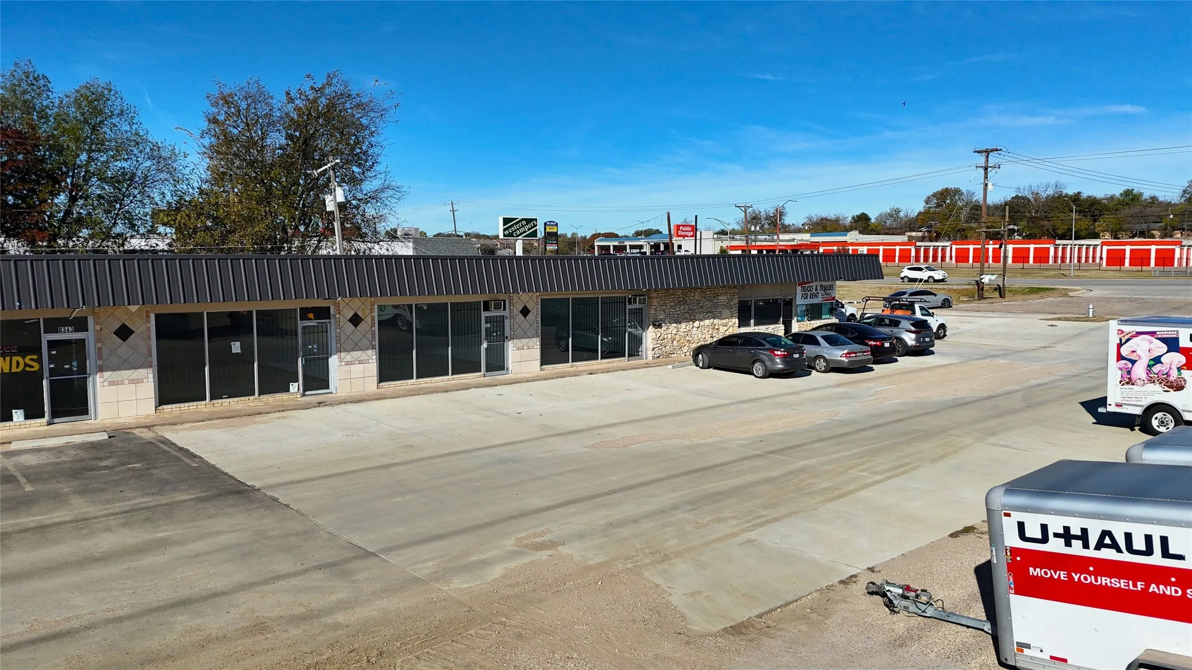 Retail For Sale in Tarrant County , 8331 Camp Bowie West, Fort Worth, Texas 76116, 0, 0, Garage spaces, 0 Sqft, built in 1959, Preowned, mls#21131221, Real Estate Agent in Fort Worth, Homes For Sale in Tarrant county, Homes For Sale in Fort Worth, Realtor in Fort Worth Texas, Real Estate Brokerage Independent Realty Texas, Luminita Cordes Realtor