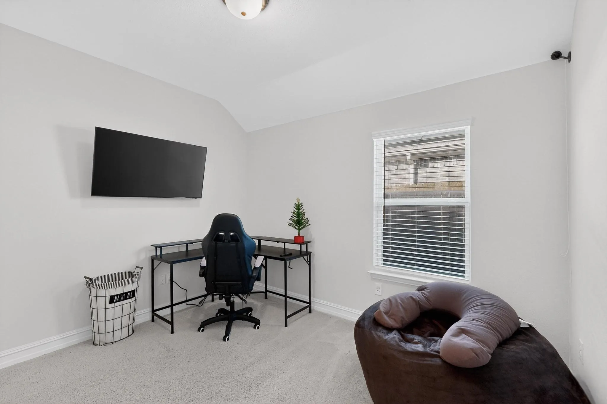 Single Family Residence For Sale in Collin County , 2817 Ash Avenue, Melissa, Texas 75454, 4 Bedroom, 2 Bathroom, 2 Garage spaces, 2,254 Sqft, built in 2020, mls#21131233, Real Estate Agent in Melissa, Homes For Sale in Collin county, Homes For Sale in Melissa, Realtor in Melissa Texas, Real Estate Brokerage Independent Realty Texas, Luminita Cordes Realtor