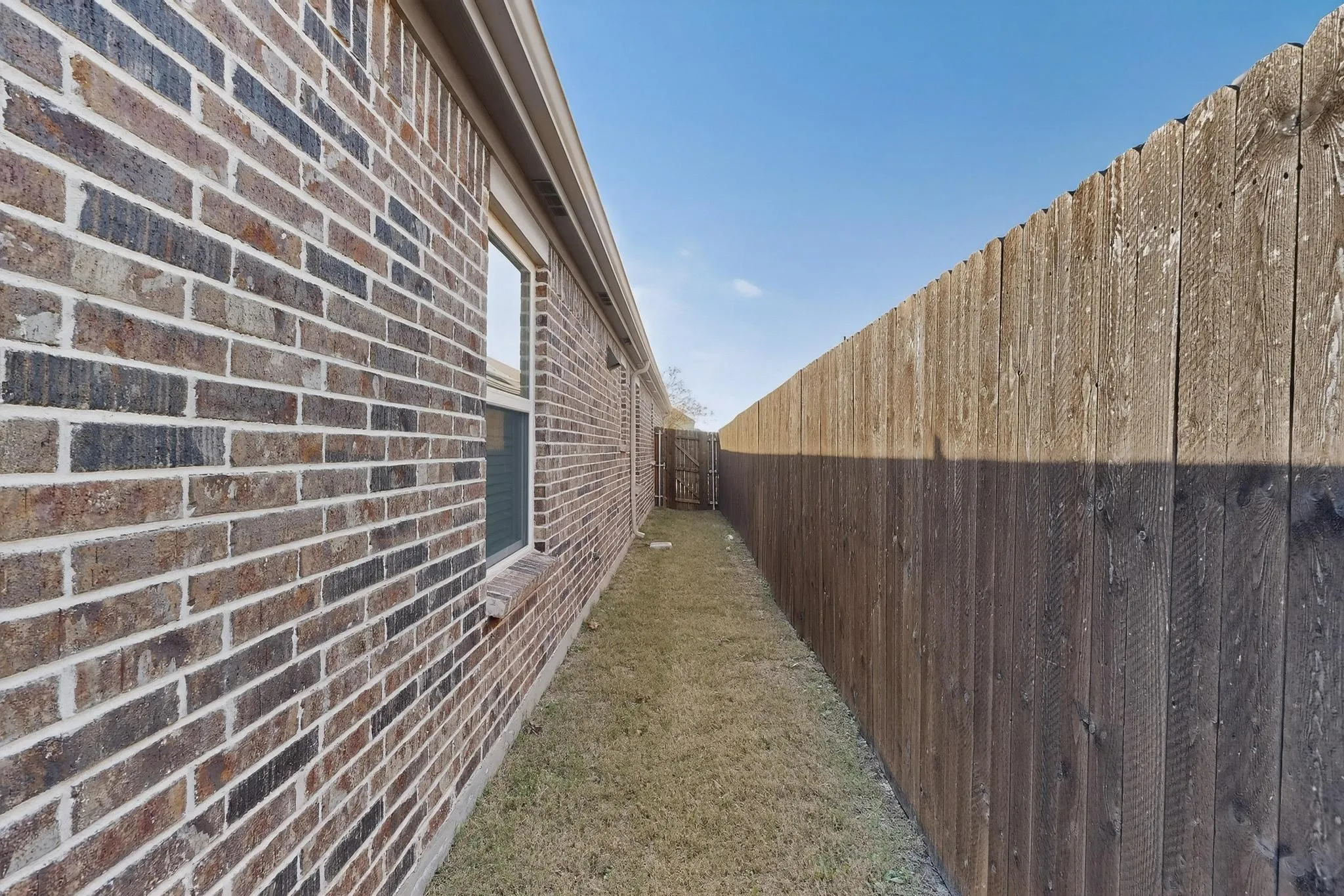 Single Family Residence For Sale in Collin County , 2817 Ash Avenue, Melissa, Texas 75454, 4 Bedroom, 2 Bathroom, 2 Garage spaces, 2,254 Sqft, built in 2020, mls#21131233, Real Estate Agent in Melissa, Homes For Sale in Collin county, Homes For Sale in Melissa, Realtor in Melissa Texas, Real Estate Brokerage Independent Realty Texas, Luminita Cordes Realtor