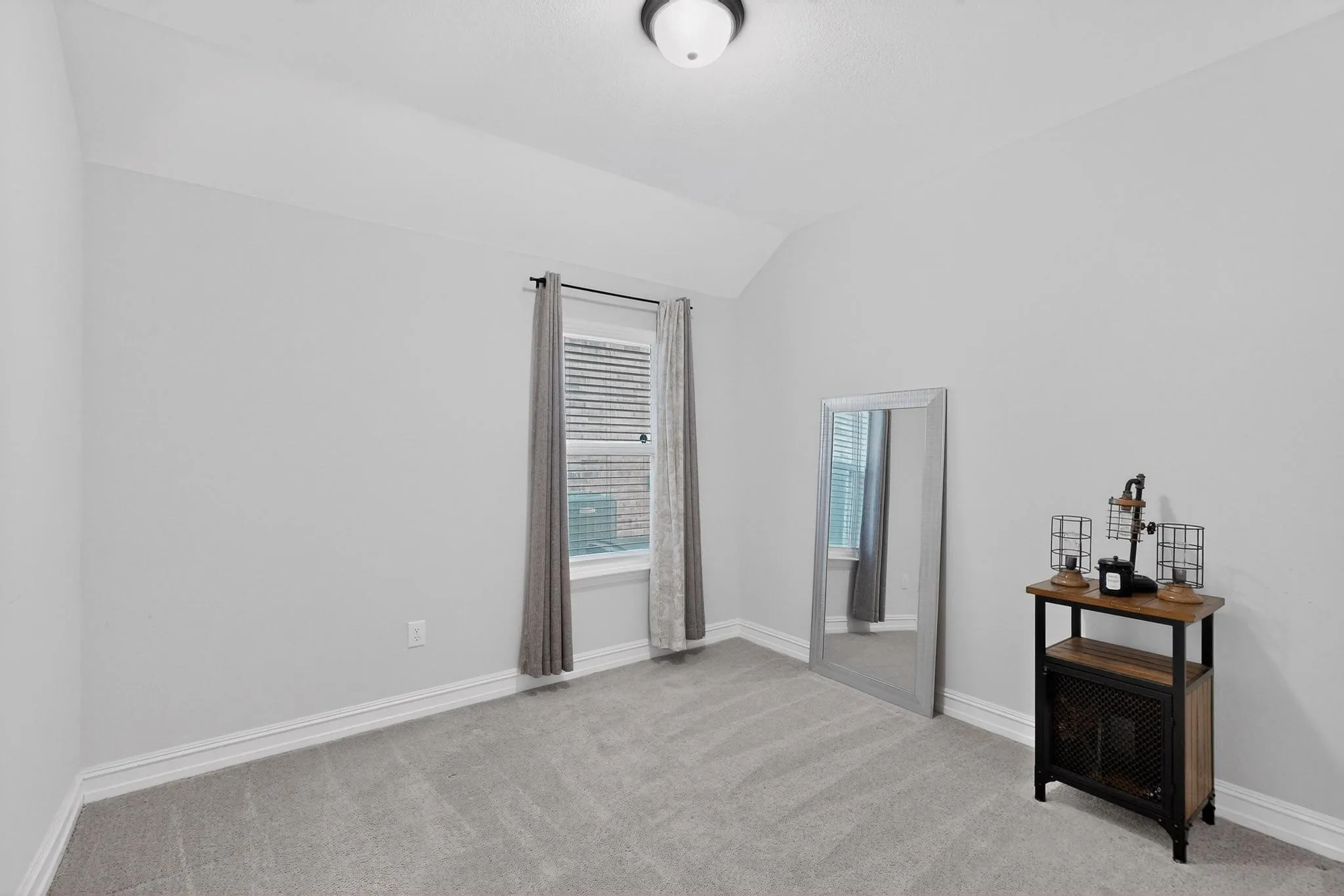 Single Family Residence For Sale in Collin County , 2817 Ash Avenue, Melissa, Texas 75454, 4 Bedroom, 2 Bathroom, 2 Garage spaces, 2,254 Sqft, built in 2020, mls#21131233, Real Estate Agent in Melissa, Homes For Sale in Collin county, Homes For Sale in Melissa, Realtor in Melissa Texas, Real Estate Brokerage Independent Realty Texas, Luminita Cordes Realtor