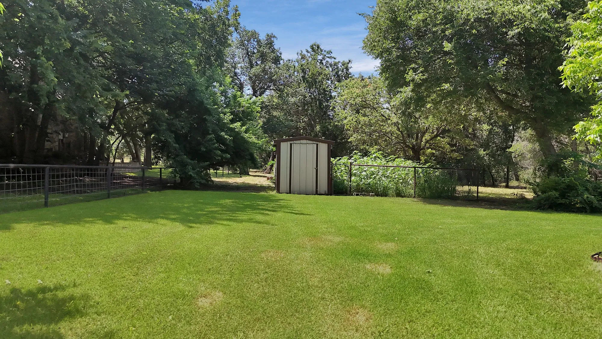 Farm For Sale in Parker County , 1317 Sweet Springs Road, Weatherford, Texas 76088, 4 Bedroom, 4 Bathroom, Garage spaces, 3,266 Sqft, built in 1988, mls#21130736, Real Estate Agent in Weatherford, Homes For Sale in Parker county, Homes For Sale in Weatherford, Realtor in Weatherford Texas, Real Estate Brokerage Independent Realty Texas, Luminita Cordes Realtor