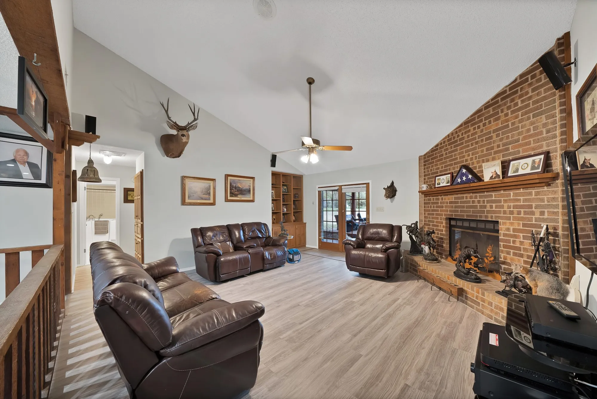 Farm For Sale in Parker County , 1317 Sweet Springs Road, Weatherford, Texas 76088, 4 Bedroom, 4 Bathroom, Garage spaces, 3,266 Sqft, built in 1988, mls#21130736, Real Estate Agent in Weatherford, Homes For Sale in Parker county, Homes For Sale in Weatherford, Realtor in Weatherford Texas, Real Estate Brokerage Independent Realty Texas, Luminita Cordes Realtor