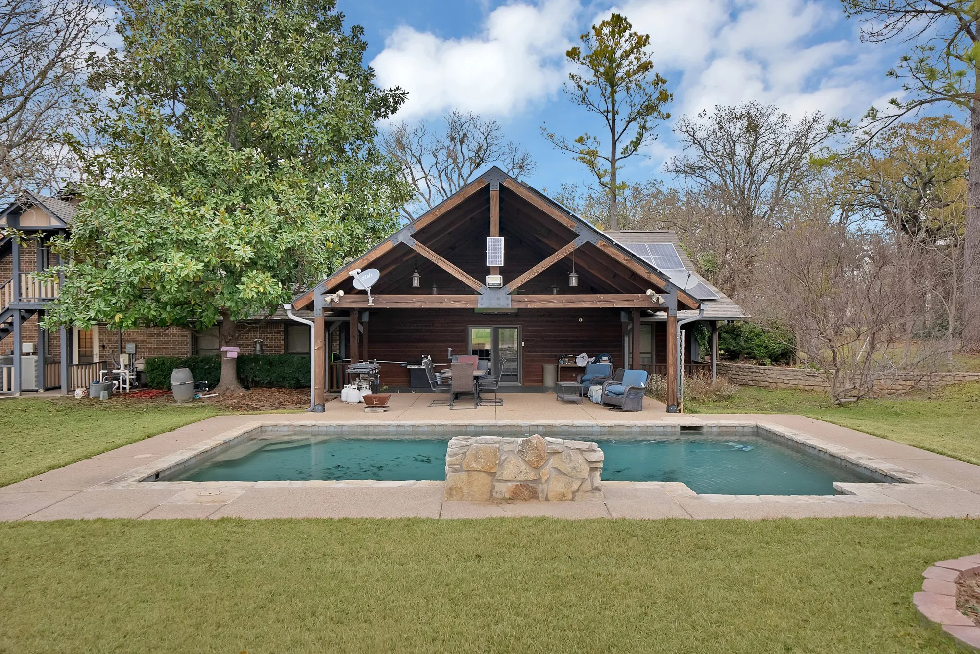 Farm For Sale in Parker County , 1317 Sweet Springs Road, Weatherford, Texas 76088, 4 Bedroom, 4 Bathroom, Garage spaces, 3,266 Sqft, built in 1988, mls#21130736, Real Estate Agent in Weatherford, Homes For Sale in Parker county, Homes For Sale in Weatherford, Realtor in Weatherford Texas, Real Estate Brokerage Independent Realty Texas, Luminita Cordes Realtor