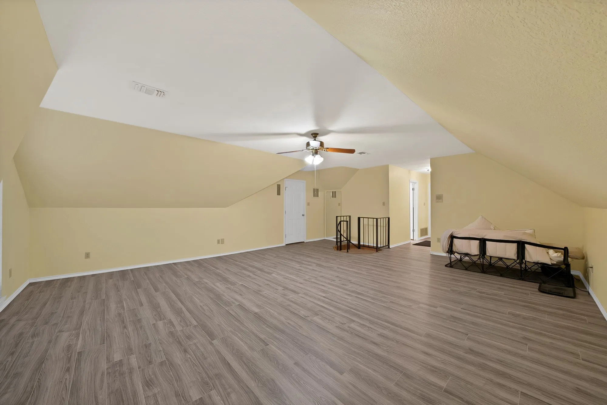Farm For Sale in Parker County , 1317 Sweet Springs Road, Weatherford, Texas 76088, 4 Bedroom, 4 Bathroom, Garage spaces, 3,266 Sqft, built in 1988, mls#21130736, Real Estate Agent in Weatherford, Homes For Sale in Parker county, Homes For Sale in Weatherford, Realtor in Weatherford Texas, Real Estate Brokerage Independent Realty Texas, Luminita Cordes Realtor