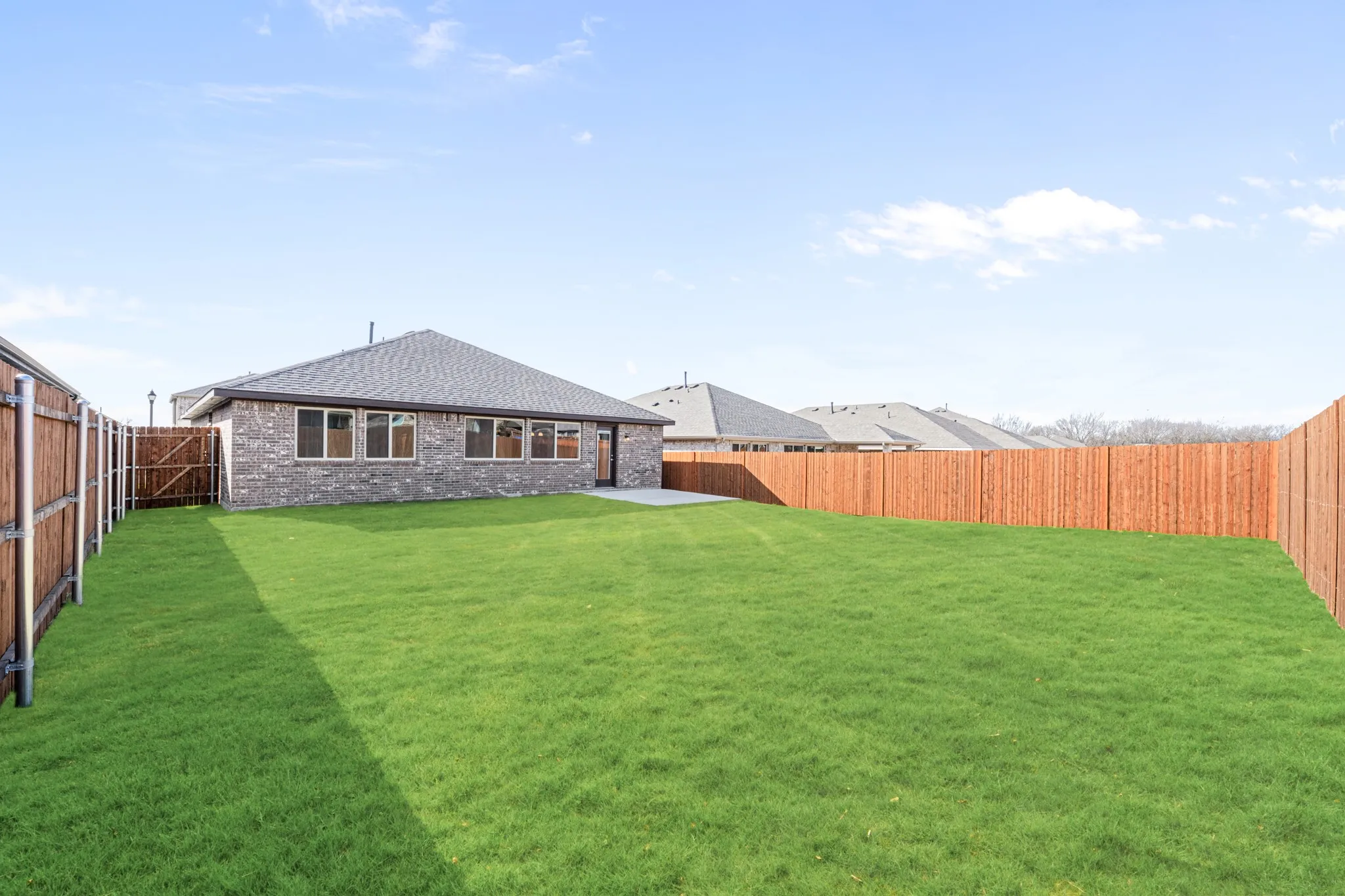 Single Family Residence For Sale in Johnson County , 925 Kingbird Lane, Alvarado, Texas 76009, 3 Bedroom, 2 Bathroom, 2 Garage spaces, 1,531 Sqft, built in 2025, New Construction - Complete, mls#21125781, Real Estate Agent in Alvarado, Homes For Sale in Johnson county, Homes For Sale in Alvarado, Realtor in Alvarado Texas, Real Estate Brokerage Independent Realty Texas, Luminita Cordes Realtor