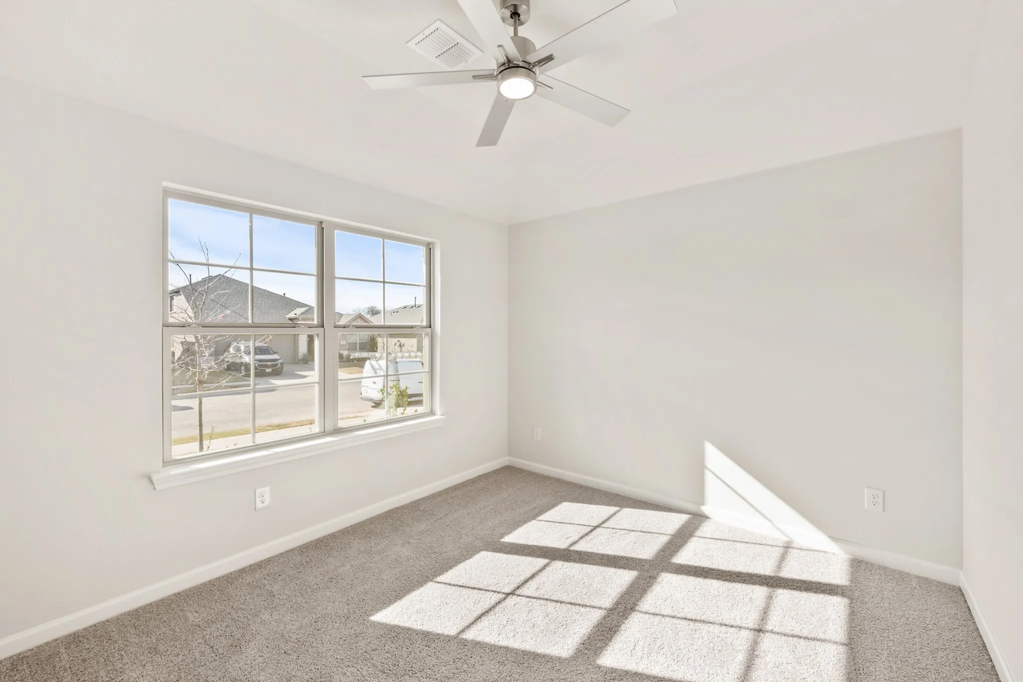 Single Family Residence For Sale in Johnson County , 925 Kingbird Lane, Alvarado, Texas 76009, 3 Bedroom, 2 Bathroom, 2 Garage spaces, 1,531 Sqft, built in 2025, New Construction - Complete, mls#21125781, Real Estate Agent in Alvarado, Homes For Sale in Johnson county, Homes For Sale in Alvarado, Realtor in Alvarado Texas, Real Estate Brokerage Independent Realty Texas, Luminita Cordes Realtor