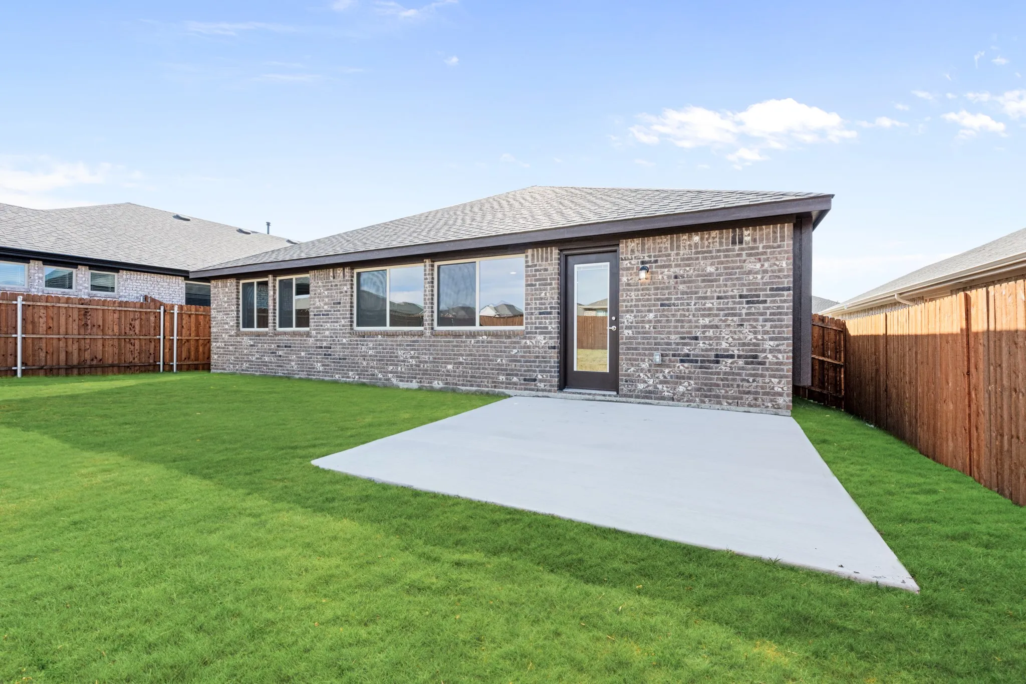 Single Family Residence For Sale in Johnson County , 925 Kingbird Lane, Alvarado, Texas 76009, 3 Bedroom, 2 Bathroom, 2 Garage spaces, 1,531 Sqft, built in 2025, New Construction - Complete, mls#21125781, Real Estate Agent in Alvarado, Homes For Sale in Johnson county, Homes For Sale in Alvarado, Realtor in Alvarado Texas, Real Estate Brokerage Independent Realty Texas, Luminita Cordes Realtor