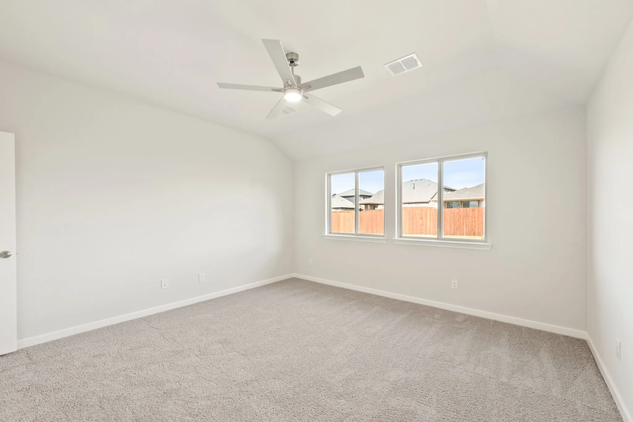 Single Family Residence For Sale in Johnson County , 925 Kingbird Lane, Alvarado, Texas 76009, 3 Bedroom, 2 Bathroom, 2 Garage spaces, 1,531 Sqft, built in 2025, New Construction - Complete, mls#21125781, Real Estate Agent in Alvarado, Homes For Sale in Johnson county, Homes For Sale in Alvarado, Realtor in Alvarado Texas, Real Estate Brokerage Independent Realty Texas, Luminita Cordes Realtor