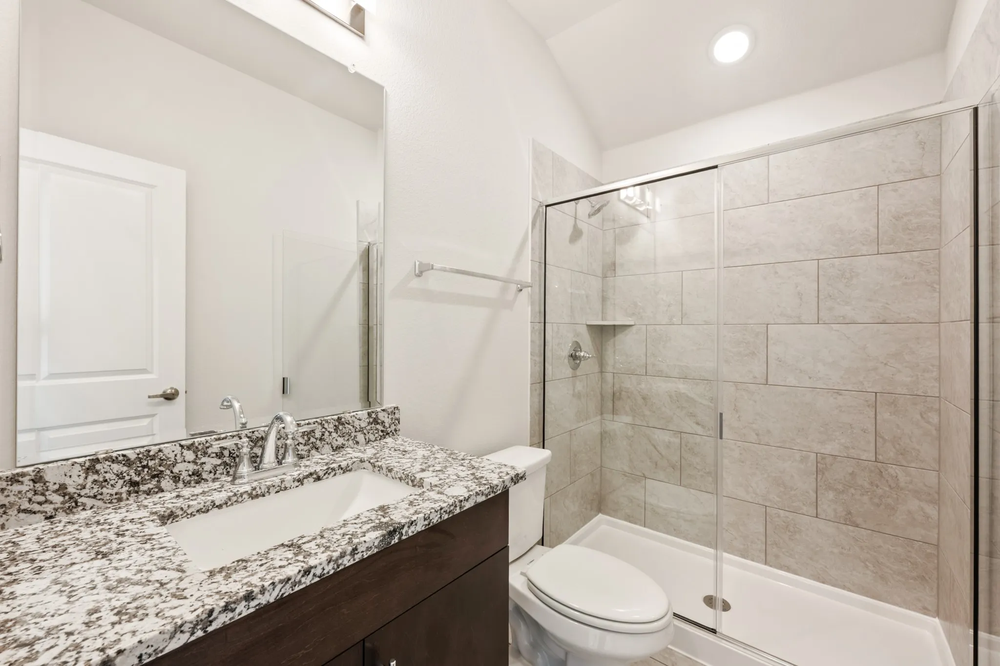 Single Family Residence For Sale in Johnson County , 925 Kingbird Lane, Alvarado, Texas 76009, 3 Bedroom, 2 Bathroom, 2 Garage spaces, 1,531 Sqft, built in 2025, New Construction - Complete, mls#21125781, Real Estate Agent in Alvarado, Homes For Sale in Johnson county, Homes For Sale in Alvarado, Realtor in Alvarado Texas, Real Estate Brokerage Independent Realty Texas, Luminita Cordes Realtor