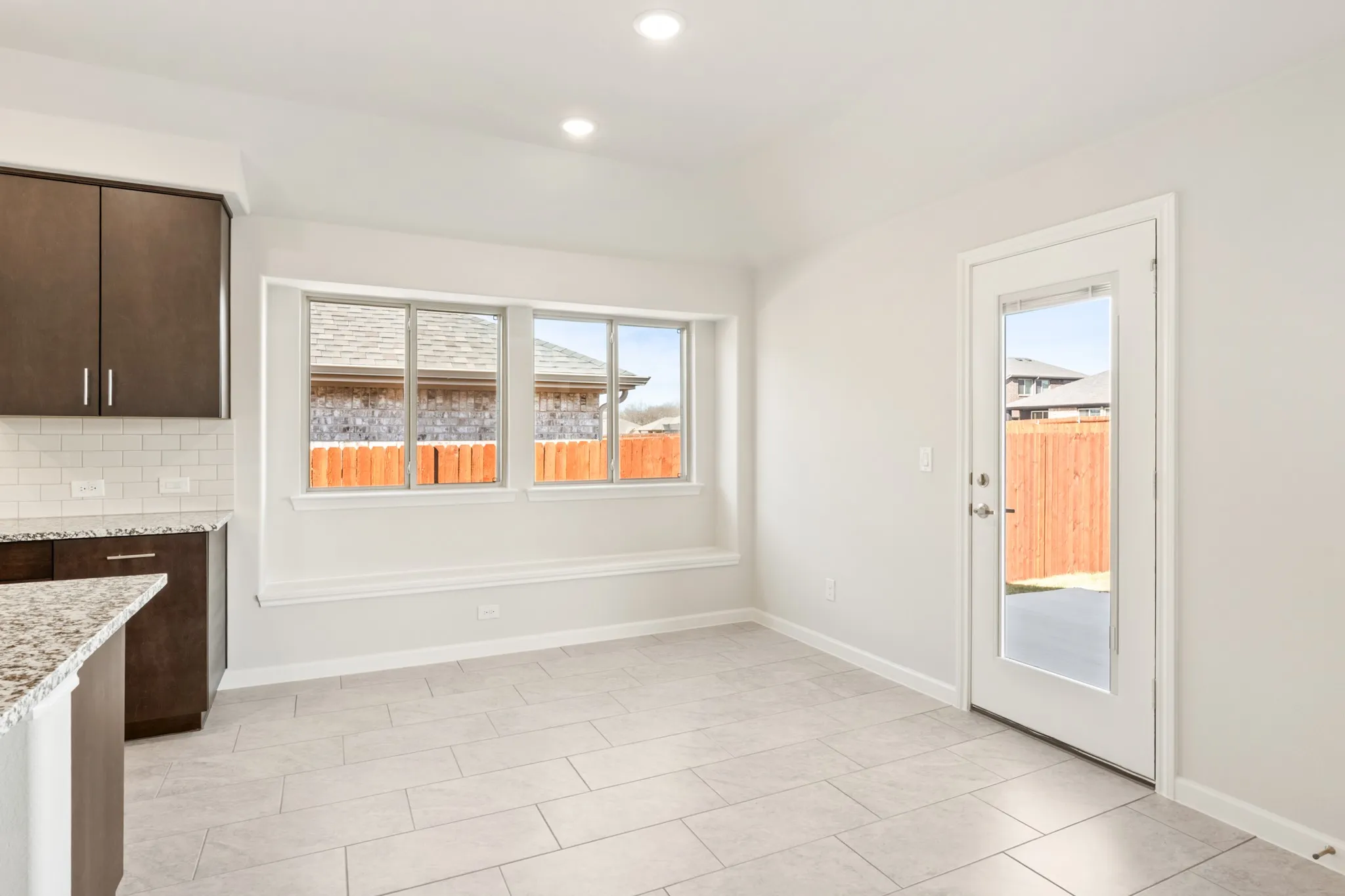 Single Family Residence For Sale in Johnson County , 925 Kingbird Lane, Alvarado, Texas 76009, 3 Bedroom, 2 Bathroom, 2 Garage spaces, 1,531 Sqft, built in 2025, New Construction - Complete, mls#21125781, Real Estate Agent in Alvarado, Homes For Sale in Johnson county, Homes For Sale in Alvarado, Realtor in Alvarado Texas, Real Estate Brokerage Independent Realty Texas, Luminita Cordes Realtor
