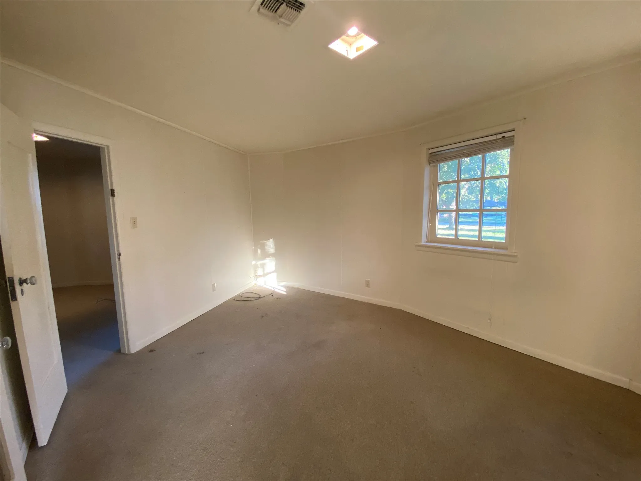 Single Family Residence For Sale in Navarro County , 1805 E Beverly Drive, Corsicana, Texas 75110, 2 Bedroom, 2 Bathroom, Garage spaces, 1,385 Sqft, built in 1968, mls#21131496, Real Estate Agent in Corsicana, Homes For Sale in Navarro county, Homes For Sale in Corsicana, Realtor in Corsicana Texas, Real Estate Brokerage Independent Realty Texas, Luminita Cordes Realtor