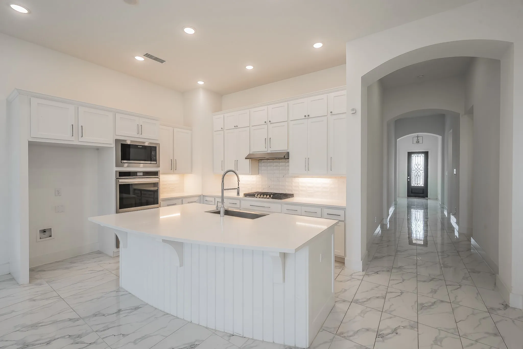 Single Family Residence For Sale in Denton County , 4012 Prickly Pear Avenue, Aubrey, Texas 76227, 4 Bedrooms, 3 Bathrooms, 2 Garage spaces, 2,331 Sqft, built in 2022, Preowned, Price $415,000, mls#21129684, Real Estate Agent in Aubrey, Homes For Sale in Denton county, Homes For Sale in Aubrey, Realtor in Aubrey Texas, Real Estate Brokerage Independent Realty Texas, Luminita Cordes Realtor