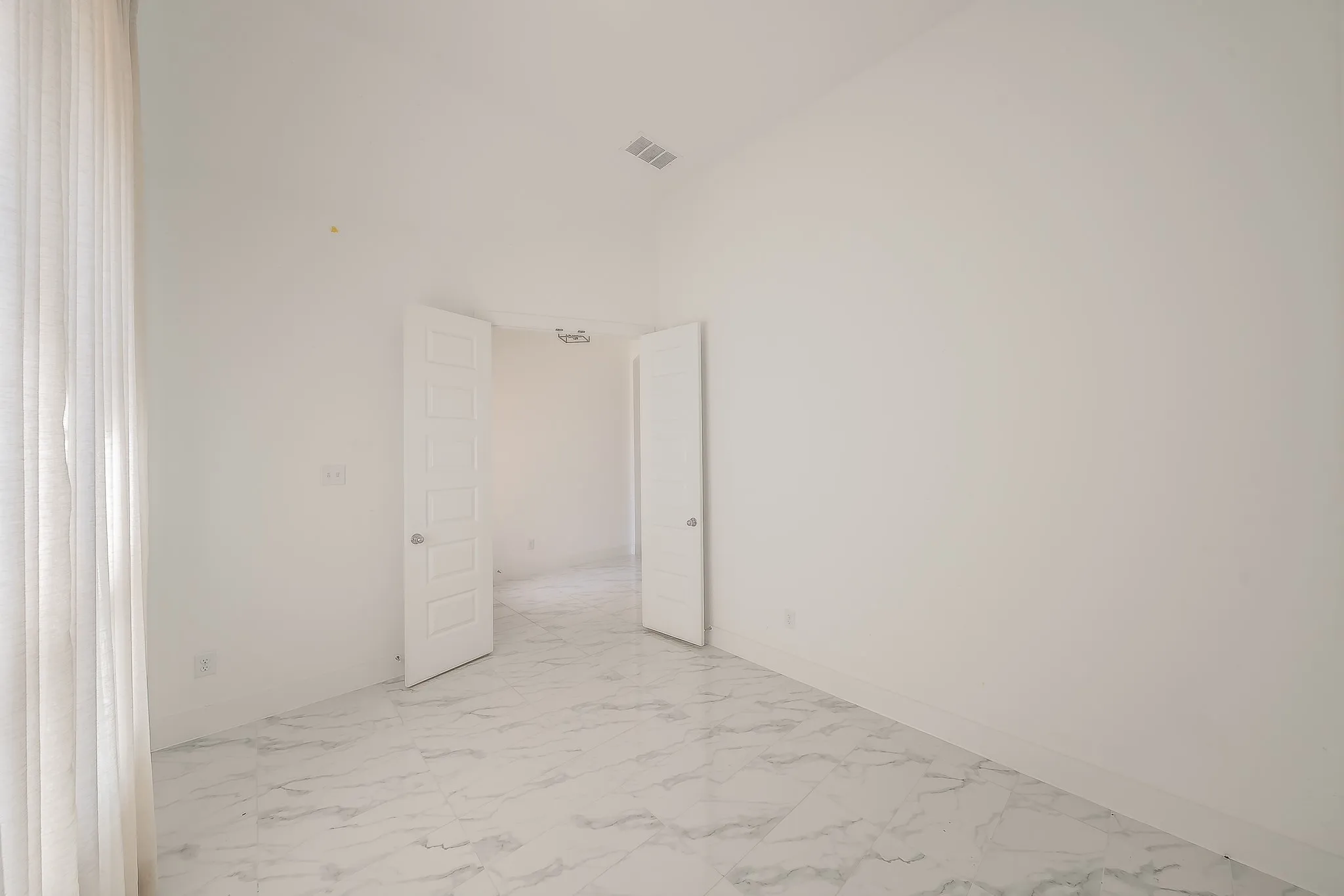 Single Family Residence For Sale in Denton County , 4012 Prickly Pear Avenue, Aubrey, Texas 76227, 4 Bedrooms, 3 Bathrooms, 2 Garage spaces, 2,331 Sqft, built in 2022, Preowned, Price $415,000, mls#21129684, Real Estate Agent in Aubrey, Homes For Sale in Denton county, Homes For Sale in Aubrey, Realtor in Aubrey Texas, Real Estate Brokerage Independent Realty Texas, Luminita Cordes Realtor