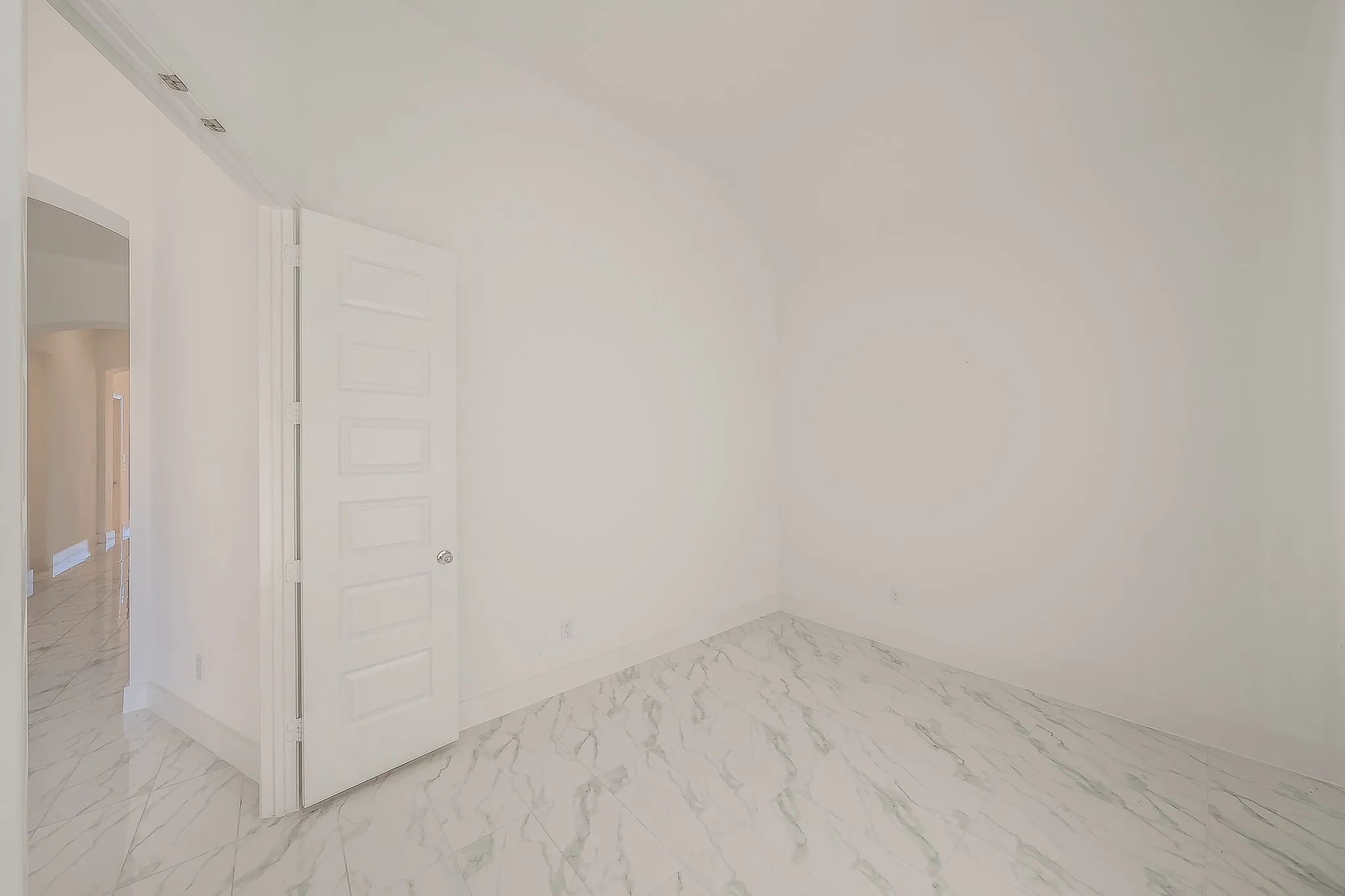 Single Family Residence For Sale in Denton County , 4012 Prickly Pear Avenue, Aubrey, Texas 76227, 4 Bedrooms, 3 Bathrooms, 2 Garage spaces, 2,331 Sqft, built in 2022, Preowned, Price $415,000, mls#21129684, Real Estate Agent in Aubrey, Homes For Sale in Denton county, Homes For Sale in Aubrey, Realtor in Aubrey Texas, Real Estate Brokerage Independent Realty Texas, Luminita Cordes Realtor