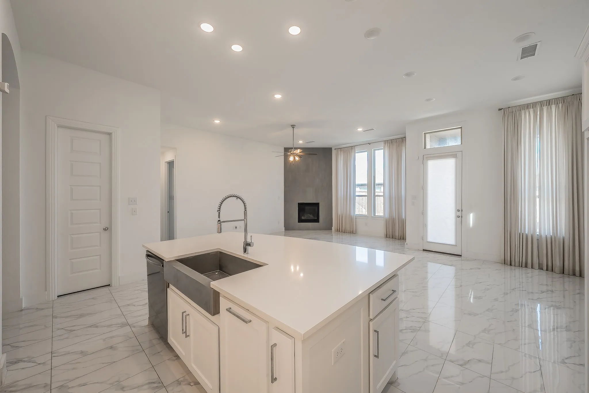 Single Family Residence For Sale in Denton County , 4012 Prickly Pear Avenue, Aubrey, Texas 76227, 4 Bedrooms, 3 Bathrooms, 2 Garage spaces, 2,331 Sqft, built in 2022, Preowned, Price $415,000, mls#21129684, Real Estate Agent in Aubrey, Homes For Sale in Denton county, Homes For Sale in Aubrey, Realtor in Aubrey Texas, Real Estate Brokerage Independent Realty Texas, Luminita Cordes Realtor