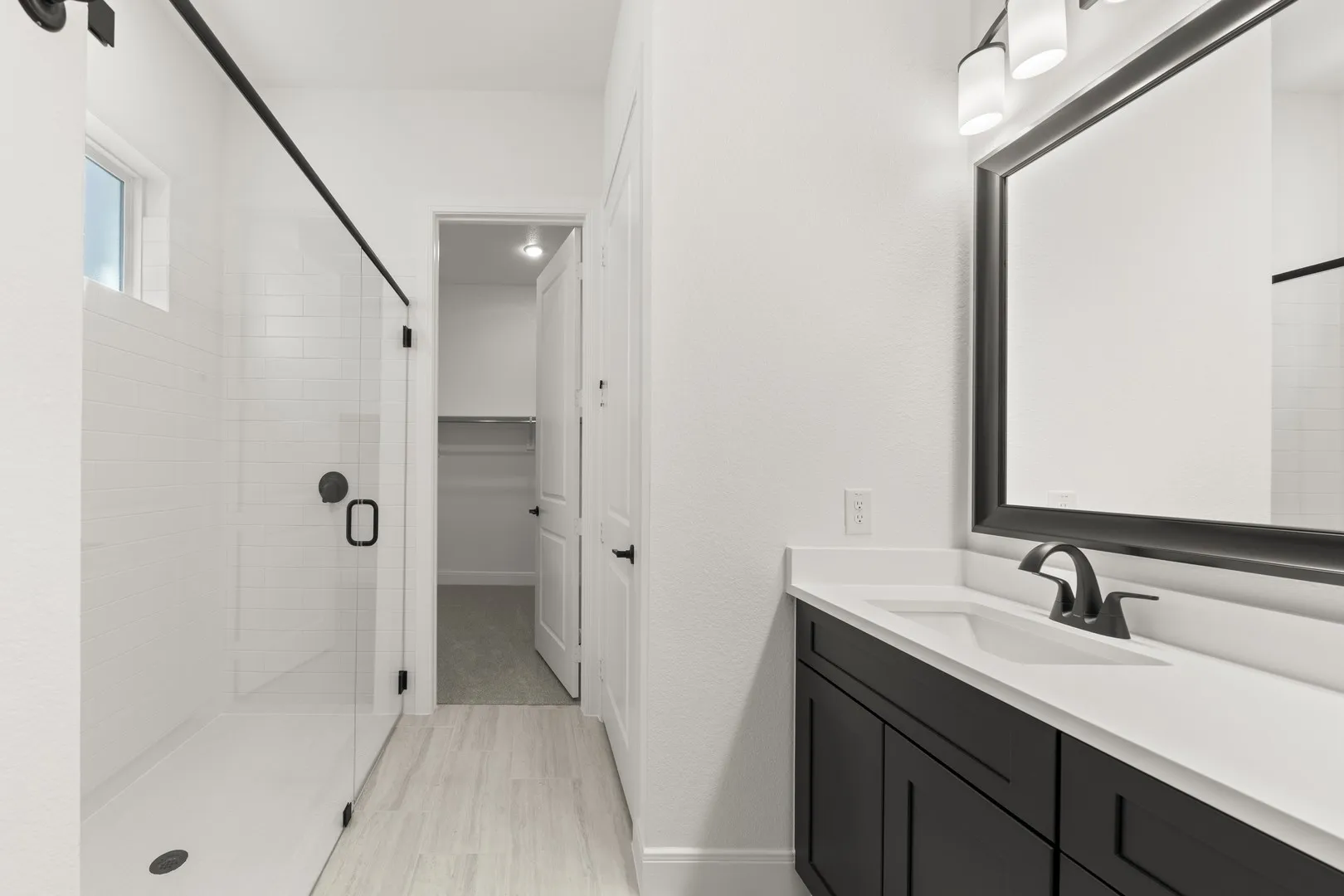 15. 5412 Archeron - Bath