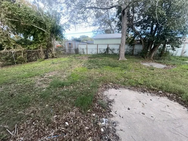 Single Family Residence For Sale in Victoria County , 2302 E Mistletoe Avenue, Victoria, Texas 77901, 3 Bedroom, 2 Bathroom, 1 Garage spaces, 1,829 Sqft, built in 1958, Preowned, mls#21131609, Real Estate Agent in Victoria, Homes For Sale in Victoria county, Homes For Sale in Victoria, Realtor in Victoria Texas, Real Estate Brokerage Independent Realty Texas, Luminita Cordes Realtor