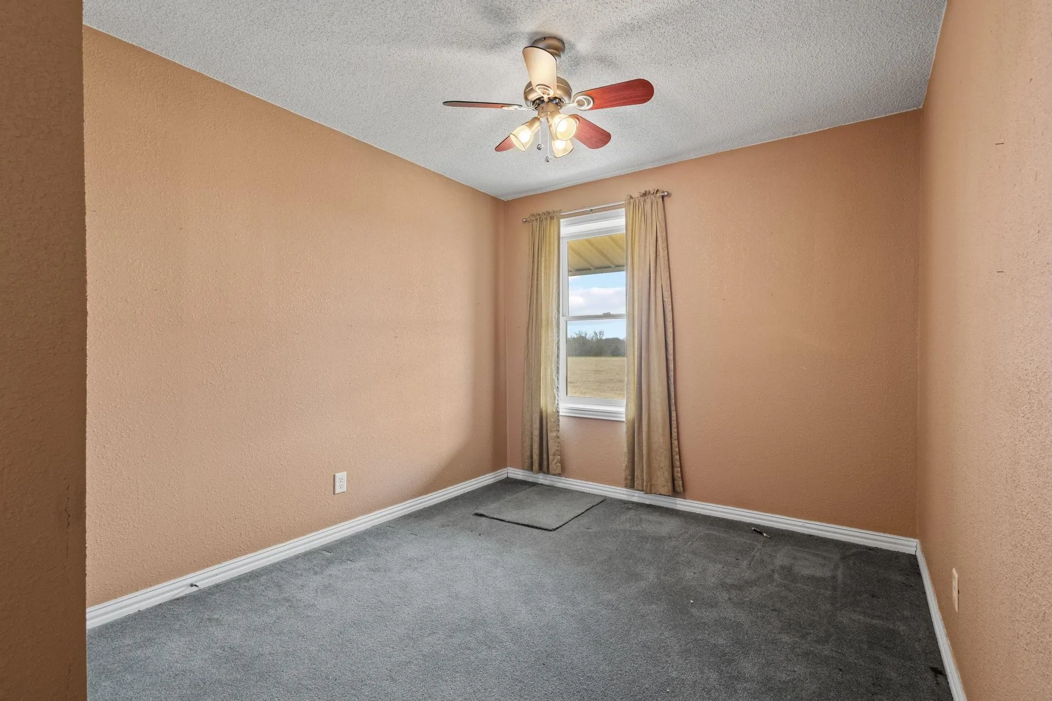 Single Family Residence For Sale in Lamar County , 1841 County Road 36080, Honey Grove, Texas 75446, 3 Bedroom, 2 Bathroom, Garage spaces, 1,800 Sqft, built in 2013, Price $125,000, mls#21131524, Real Estate Agent in Honey Grove, Homes For Sale in Lamar county, Homes For Sale in Honey Grove, Realtor in Honey Grove Texas, Real Estate Brokerage Independent Realty Texas, Luminita Cordes Realtor