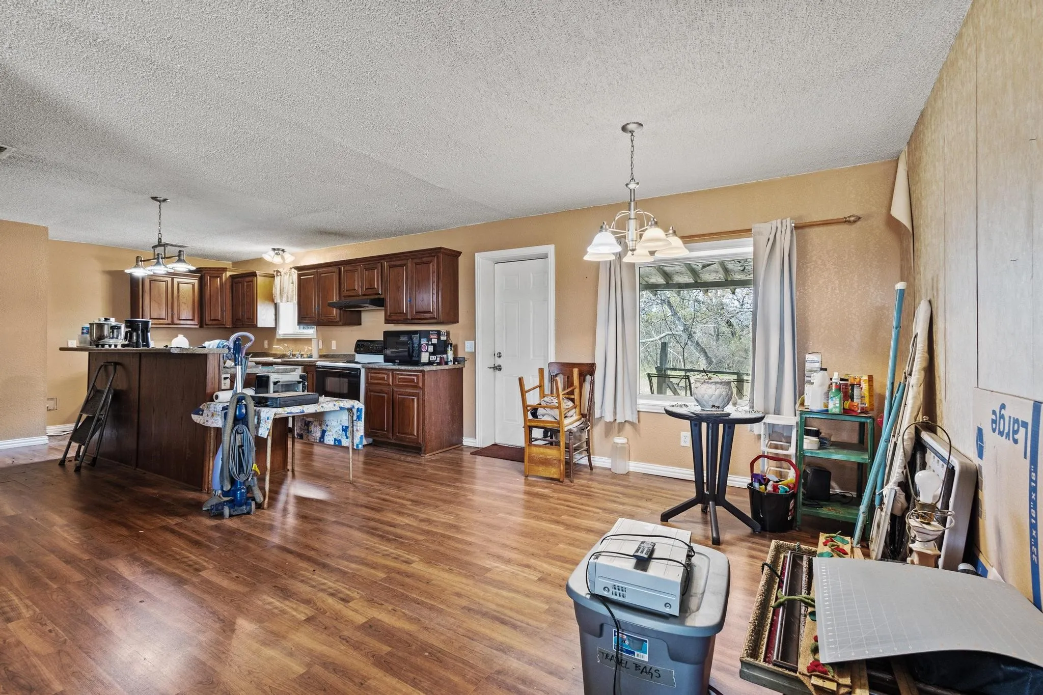 Single Family Residence For Sale in Lamar County , 1841 County Road 36080, Honey Grove, Texas 75446, 3 Bedroom, 2 Bathroom, Garage spaces, 1,800 Sqft, built in 2013, Price $125,000, mls#21131524, Real Estate Agent in Honey Grove, Homes For Sale in Lamar county, Homes For Sale in Honey Grove, Realtor in Honey Grove Texas, Real Estate Brokerage Independent Realty Texas, Luminita Cordes Realtor