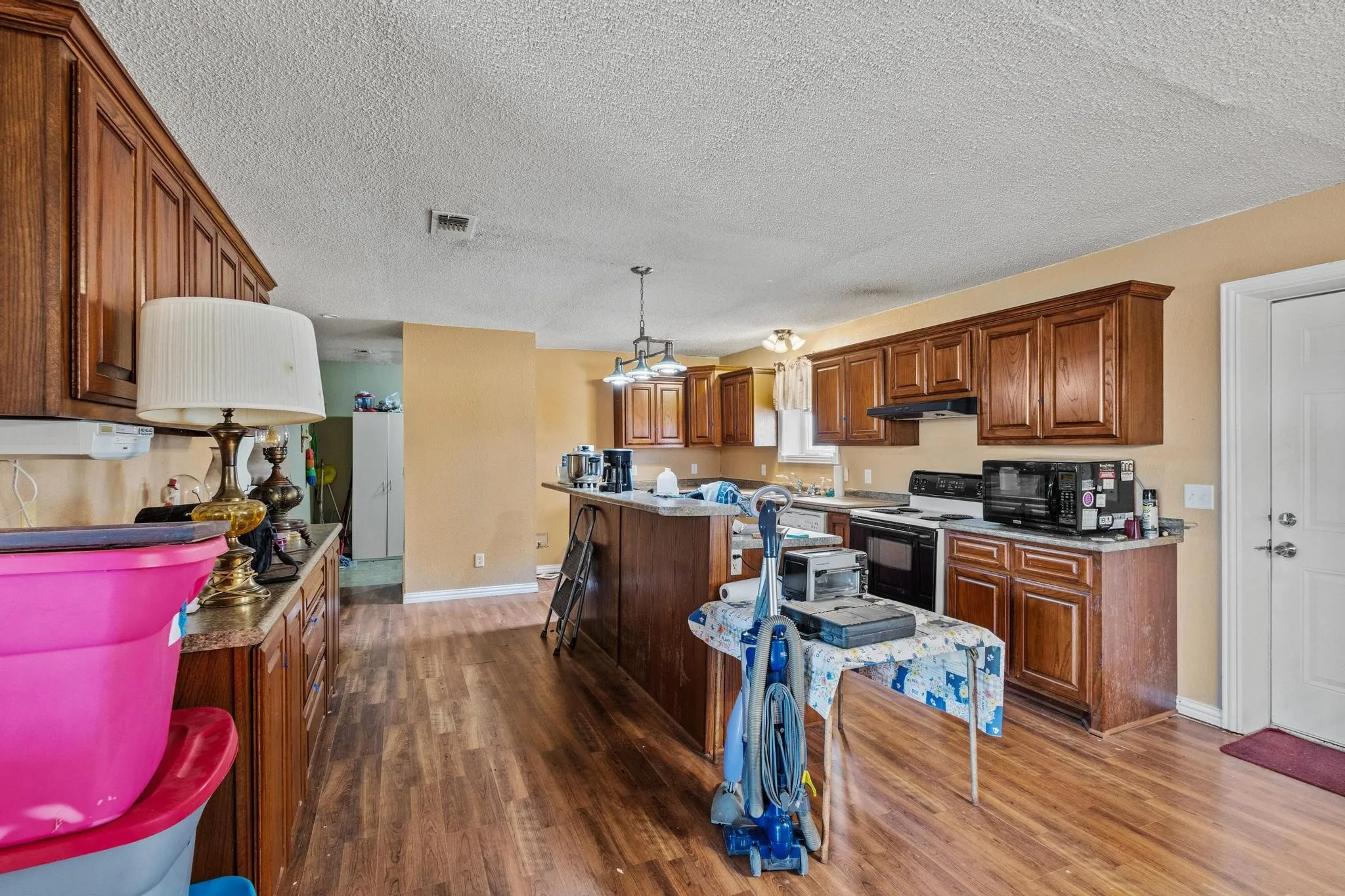 Single Family Residence For Sale in Lamar County , 1841 County Road 36080, Honey Grove, Texas 75446, 3 Bedroom, 2 Bathroom, Garage spaces, 1,800 Sqft, built in 2013, Price $125,000, mls#21131524, Real Estate Agent in Honey Grove, Homes For Sale in Lamar county, Homes For Sale in Honey Grove, Realtor in Honey Grove Texas, Real Estate Brokerage Independent Realty Texas, Luminita Cordes Realtor