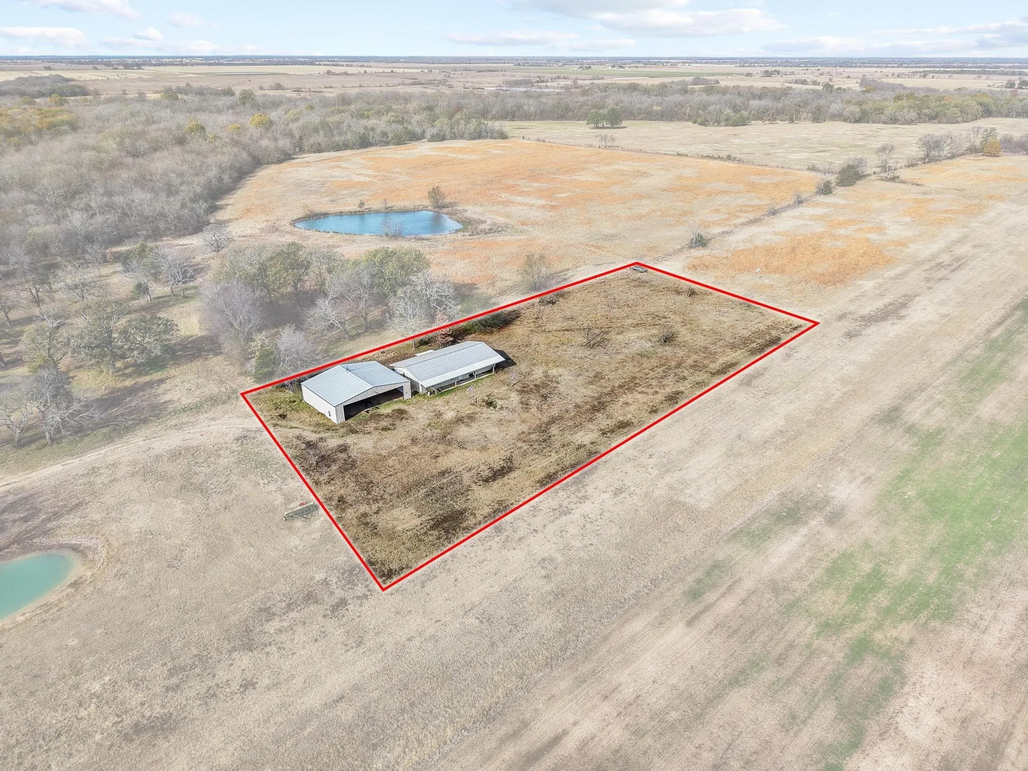 Single Family Residence For Sale in Lamar County , 1841 County Road 36080, Honey Grove, Texas 75446, 3 Bedroom, 2 Bathroom, Garage spaces, 1,800 Sqft, built in 2013, Price $125,000, mls#21131524, Real Estate Agent in Honey Grove, Homes For Sale in Lamar county, Homes For Sale in Honey Grove, Realtor in Honey Grove Texas, Real Estate Brokerage Independent Realty Texas, Luminita Cordes Realtor