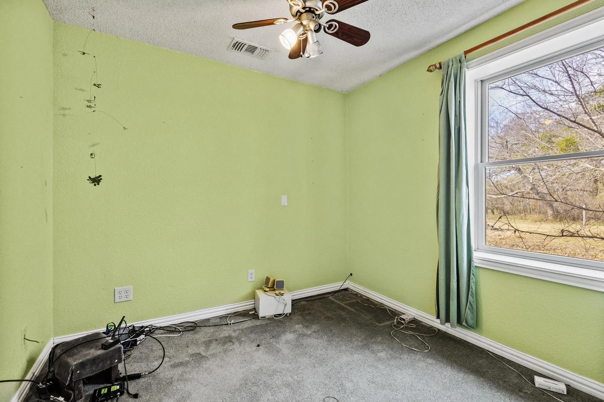 Single Family Residence For Sale in Lamar County , 1841 County Road 36080, Honey Grove, Texas 75446, 3 Bedroom, 2 Bathroom, Garage spaces, 1,800 Sqft, built in 2013, Price $125,000, mls#21131524, Real Estate Agent in Honey Grove, Homes For Sale in Lamar county, Homes For Sale in Honey Grove, Realtor in Honey Grove Texas, Real Estate Brokerage Independent Realty Texas, Luminita Cordes Realtor