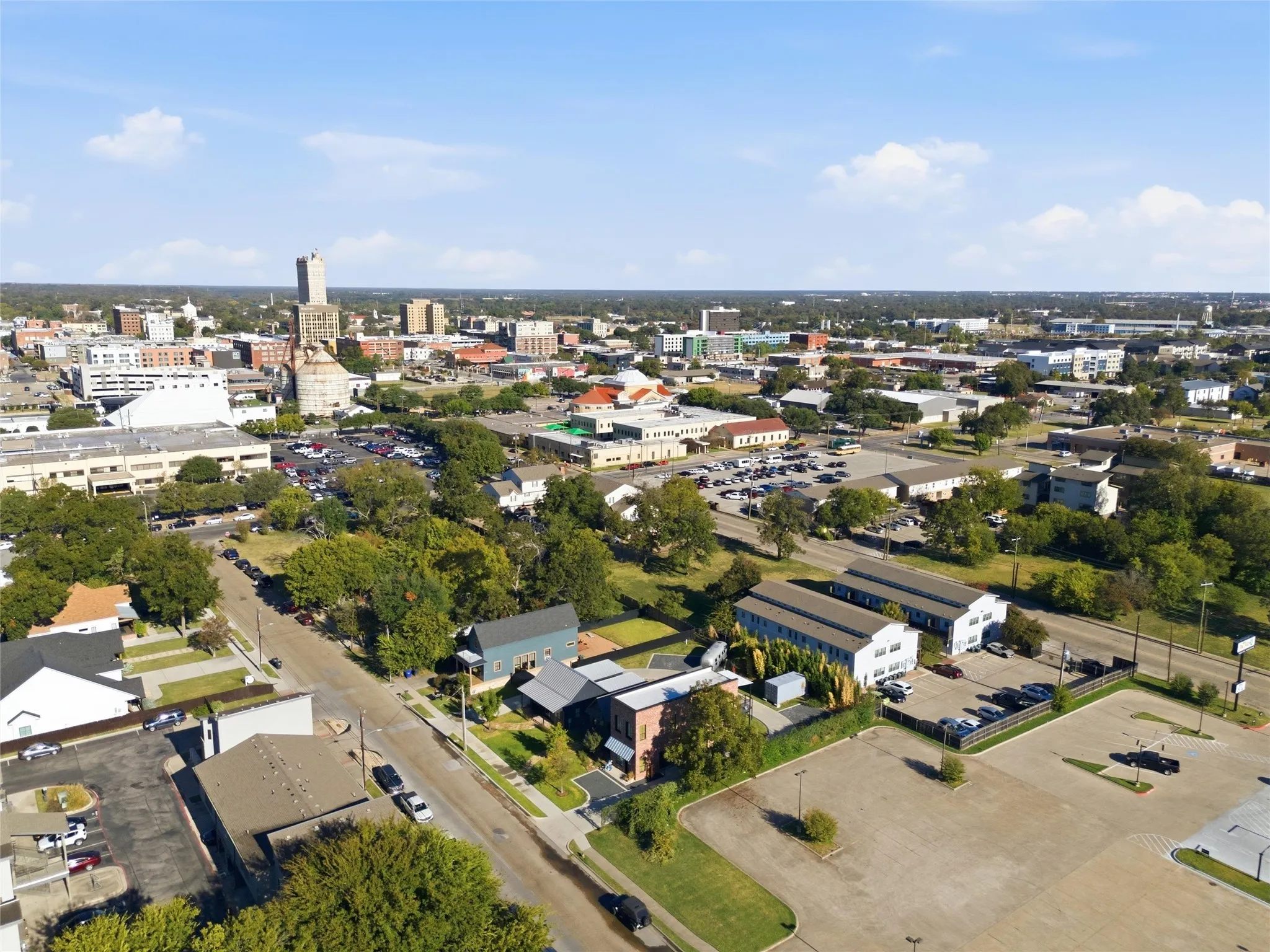 For Sale in Mc Lennan County , 632 S 7th Street, Waco, Texas 76706, 0, 0, Garage spaces, 0 Sqft, built in 2022, Preowned, mls#21131760, Real Estate Agent in Waco, Homes For Sale in Mc Lennan county, Homes For Sale in Waco, Realtor in Waco Texas, Real Estate Brokerage Independent Realty Texas, Luminita Cordes Realtor