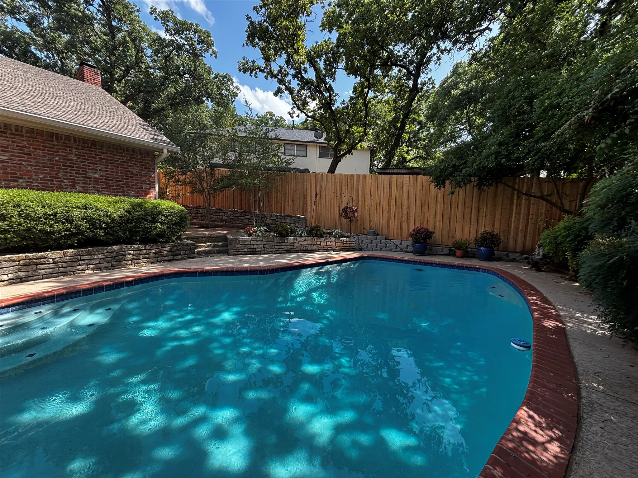 Beautiful, shaded pool