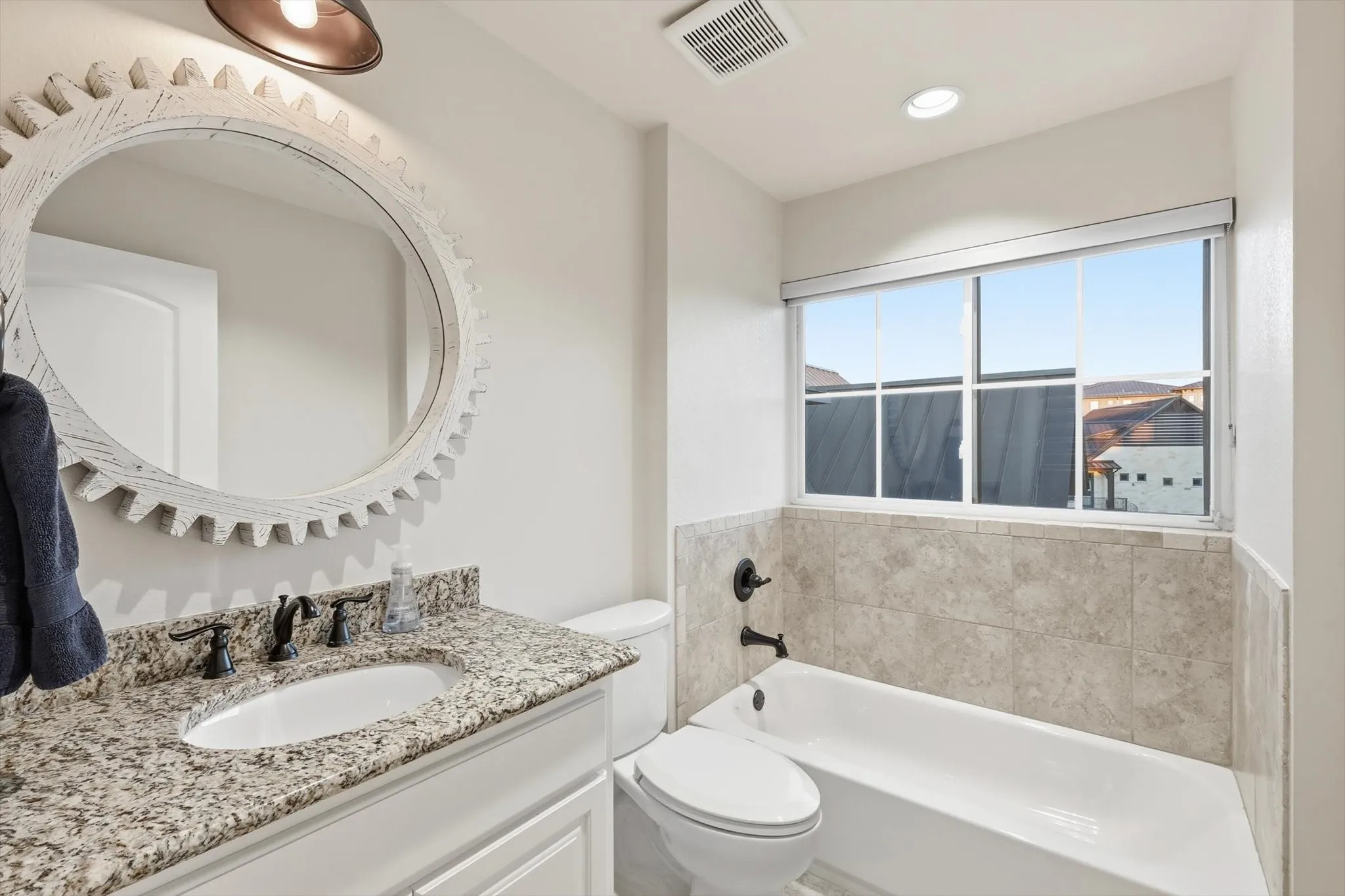 Single Family Residence For Sale in Palo Pinto County , 7105 W Hells Gate Drive, Strawn, Texas 76475, 6 Bedrooms, 8 Bathrooms, 3 Garage spaces, 5,520 Sqft, built in 2016, Price $3,499,000, mls#21129905, Real Estate Agent in Strawn, Homes For Sale in Palo Pinto county, Homes For Sale in Strawn, Realtor in Strawn Texas, Real Estate Brokerage Independent Realty Texas, Luminita Cordes Realtor
