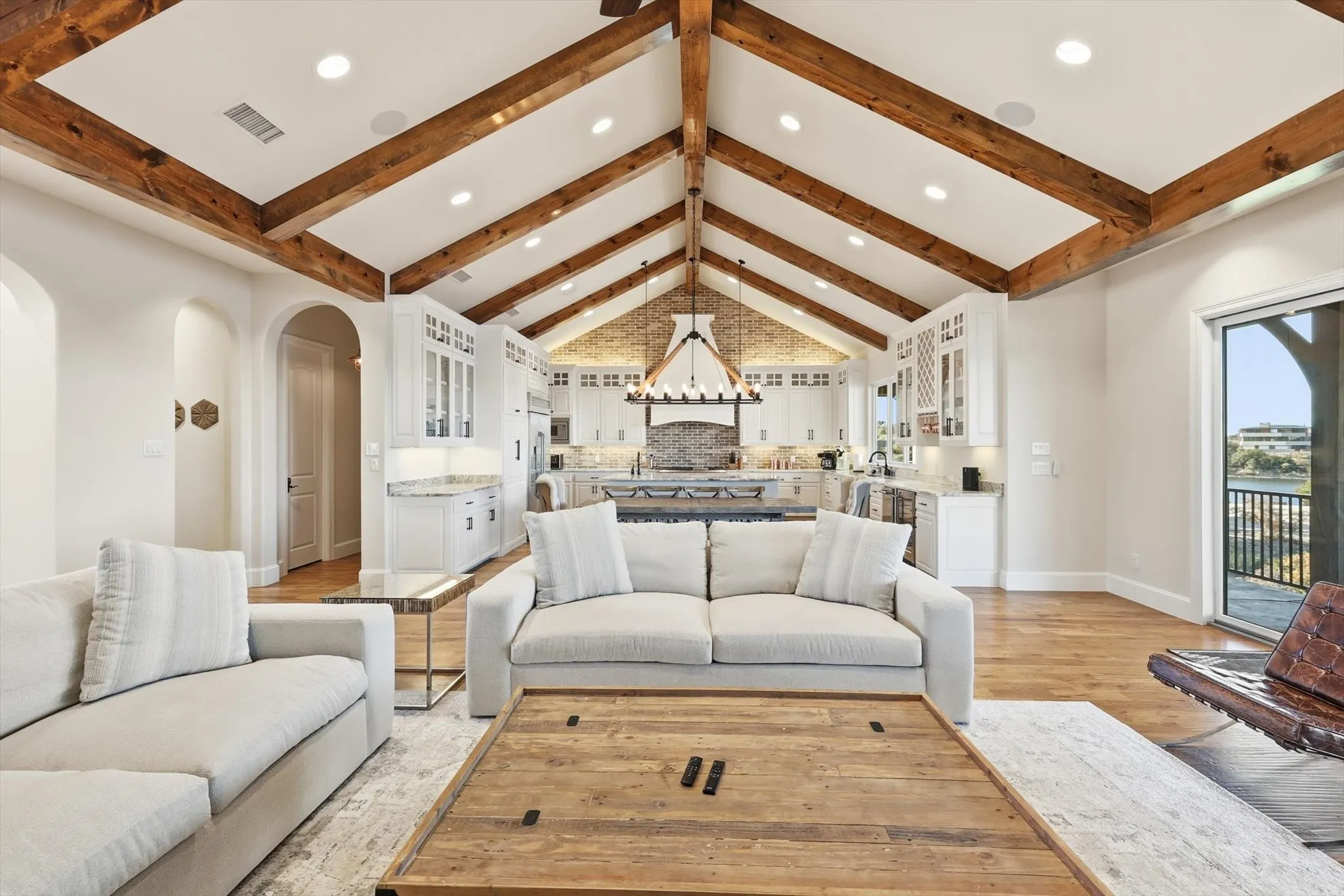Single Family Residence For Sale in Palo Pinto County , 7105 W Hells Gate Drive, Strawn, Texas 76475, 6 Bedrooms, 8 Bathrooms, 3 Garage spaces, 5,520 Sqft, built in 2016, Price $3,499,000, mls#21129905, Real Estate Agent in Strawn, Homes For Sale in Palo Pinto county, Homes For Sale in Strawn, Realtor in Strawn Texas, Real Estate Brokerage Independent Realty Texas, Luminita Cordes Realtor