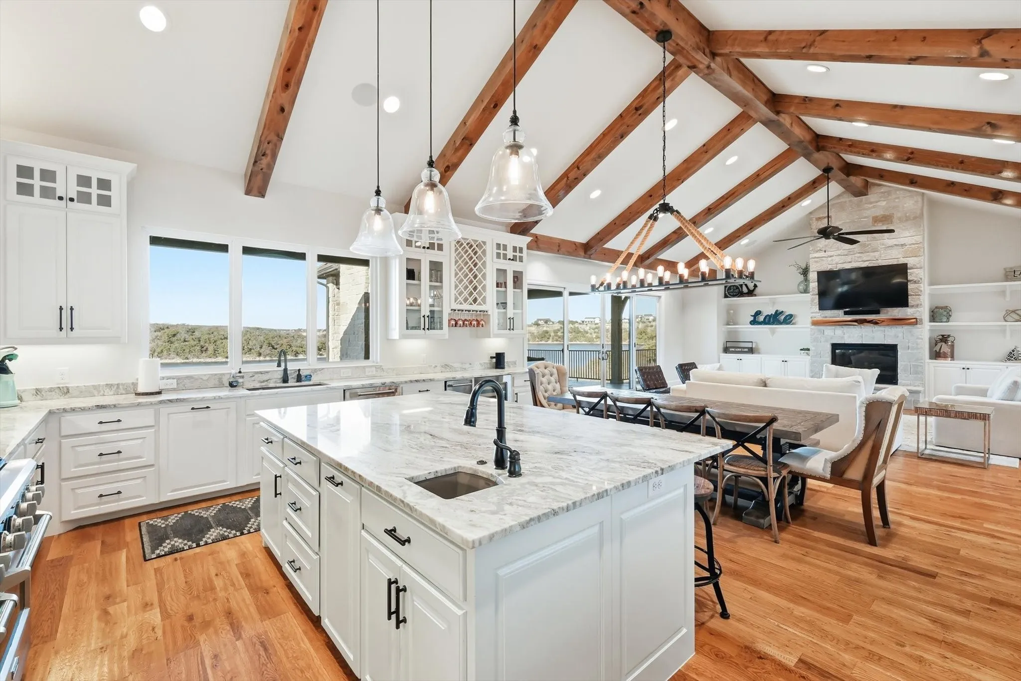 Single Family Residence For Sale in Palo Pinto County , 7105 W Hells Gate Drive, Strawn, Texas 76475, 6 Bedrooms, 8 Bathrooms, 3 Garage spaces, 5,520 Sqft, built in 2016, Price $3,499,000, mls#21129905, Real Estate Agent in Strawn, Homes For Sale in Palo Pinto county, Homes For Sale in Strawn, Realtor in Strawn Texas, Real Estate Brokerage Independent Realty Texas, Luminita Cordes Realtor