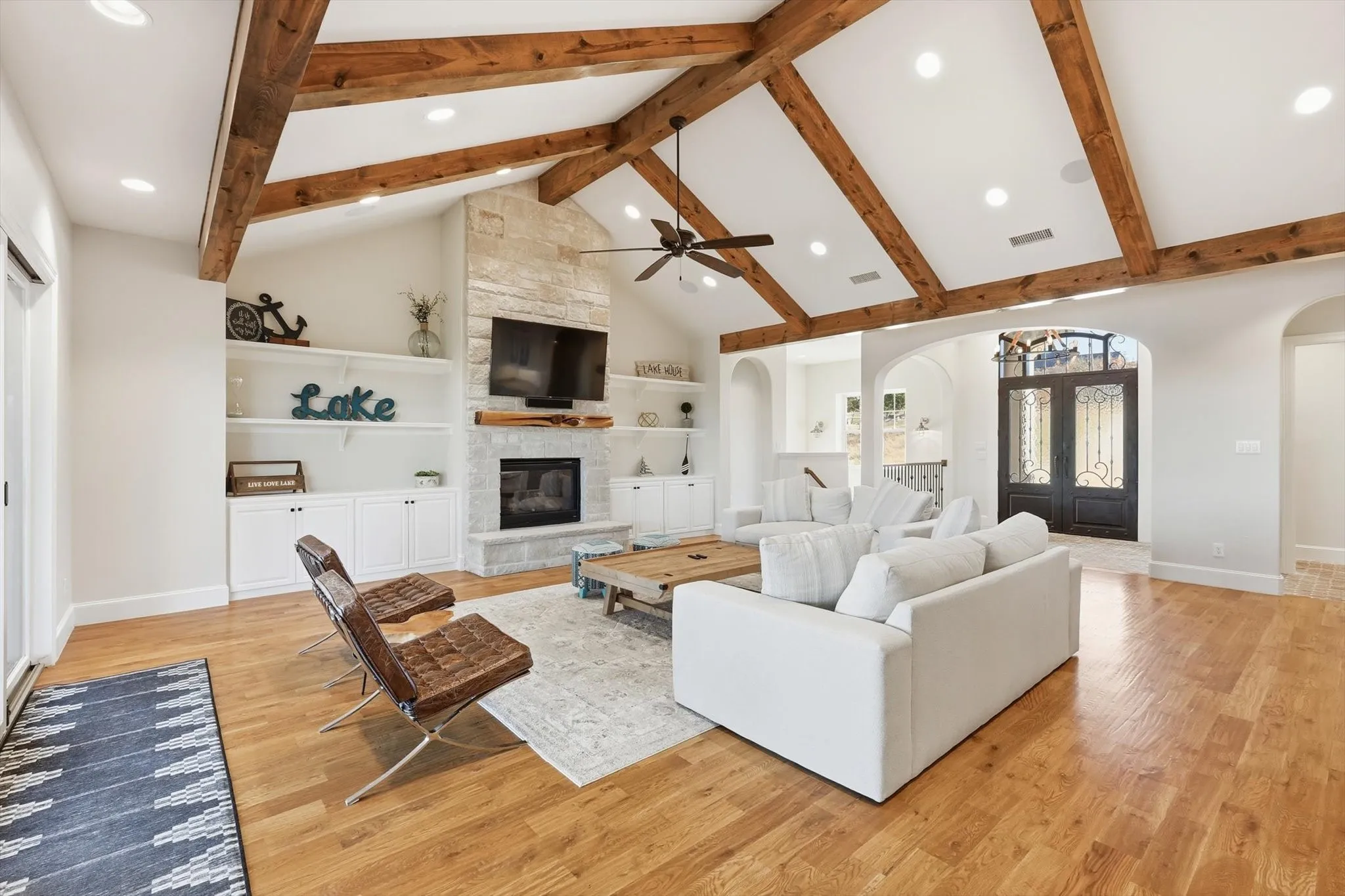 Single Family Residence For Sale in Palo Pinto County , 7105 W Hells Gate Drive, Strawn, Texas 76475, 6 Bedrooms, 8 Bathrooms, 3 Garage spaces, 5,520 Sqft, built in 2016, Price $3,499,000, mls#21129905, Real Estate Agent in Strawn, Homes For Sale in Palo Pinto county, Homes For Sale in Strawn, Realtor in Strawn Texas, Real Estate Brokerage Independent Realty Texas, Luminita Cordes Realtor