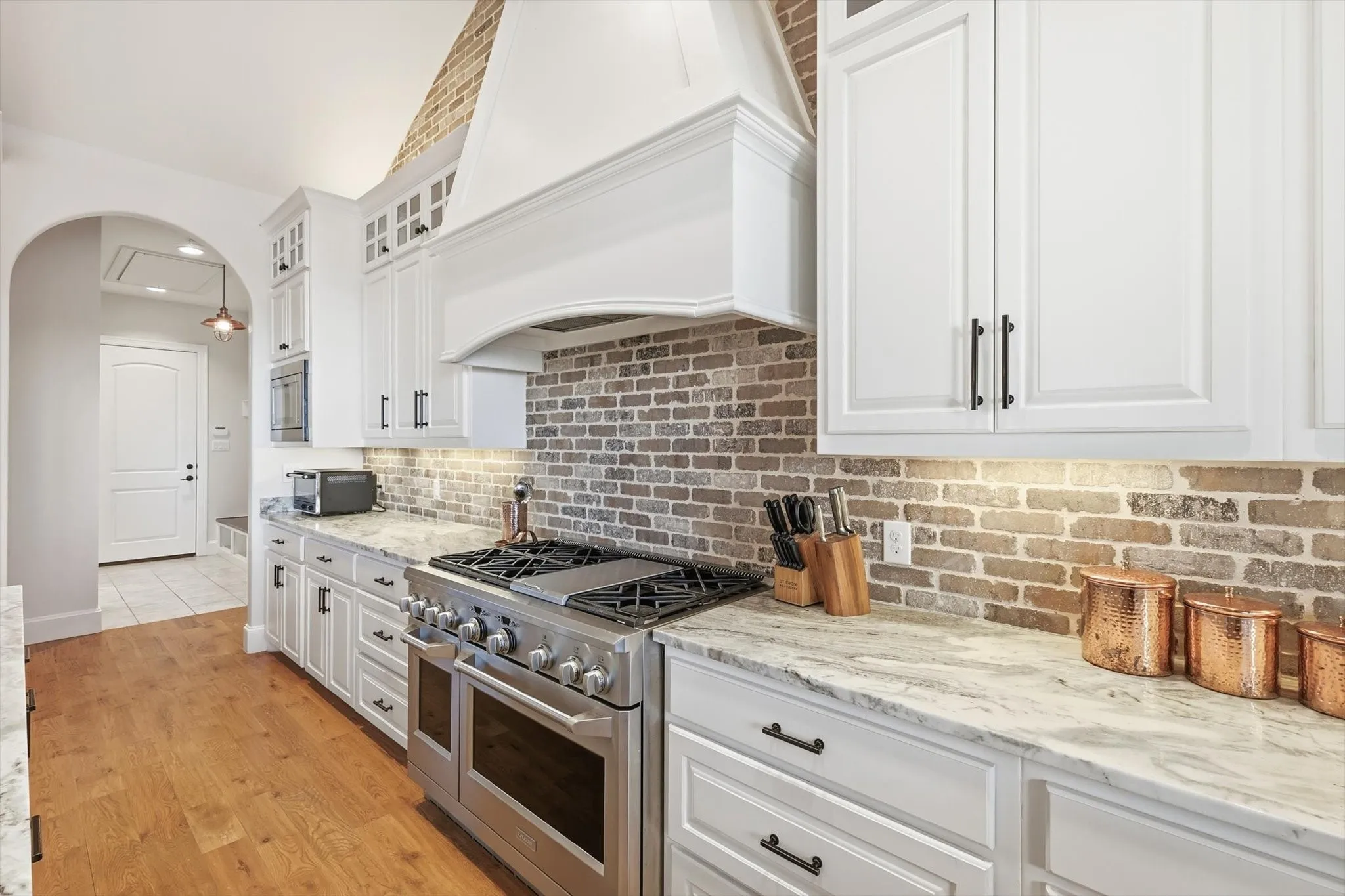 Single Family Residence For Sale in Palo Pinto County , 7105 W Hells Gate Drive, Strawn, Texas 76475, 6 Bedrooms, 8 Bathrooms, 3 Garage spaces, 5,520 Sqft, built in 2016, Price $3,499,000, mls#21129905, Real Estate Agent in Strawn, Homes For Sale in Palo Pinto county, Homes For Sale in Strawn, Realtor in Strawn Texas, Real Estate Brokerage Independent Realty Texas, Luminita Cordes Realtor