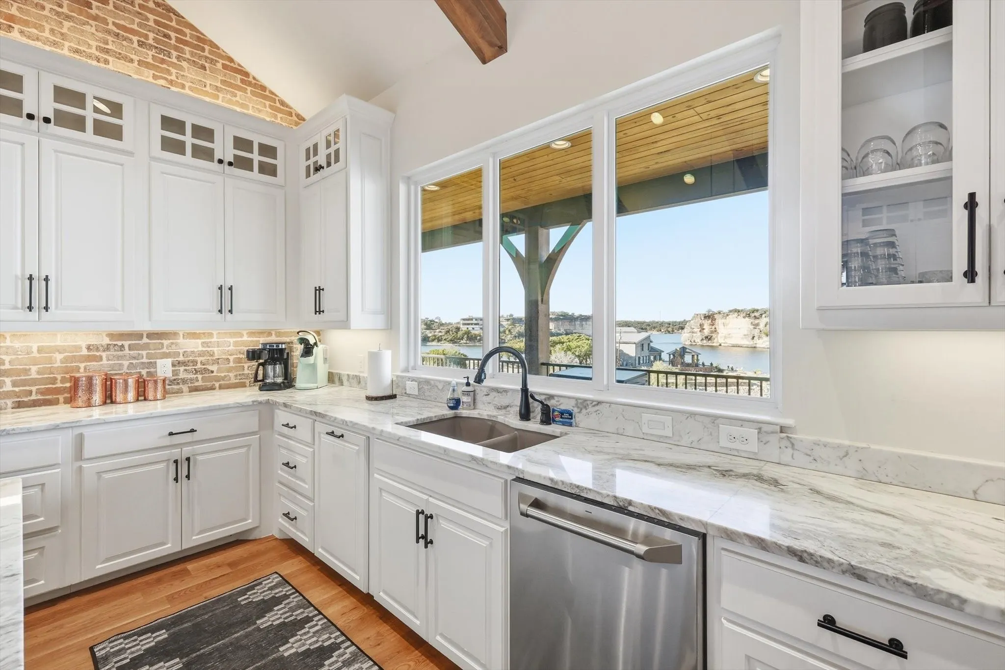 Single Family Residence For Sale in Palo Pinto County , 7105 W Hells Gate Drive, Strawn, Texas 76475, 6 Bedrooms, 8 Bathrooms, 3 Garage spaces, 5,520 Sqft, built in 2016, Price $3,499,000, mls#21129905, Real Estate Agent in Strawn, Homes For Sale in Palo Pinto county, Homes For Sale in Strawn, Realtor in Strawn Texas, Real Estate Brokerage Independent Realty Texas, Luminita Cordes Realtor
