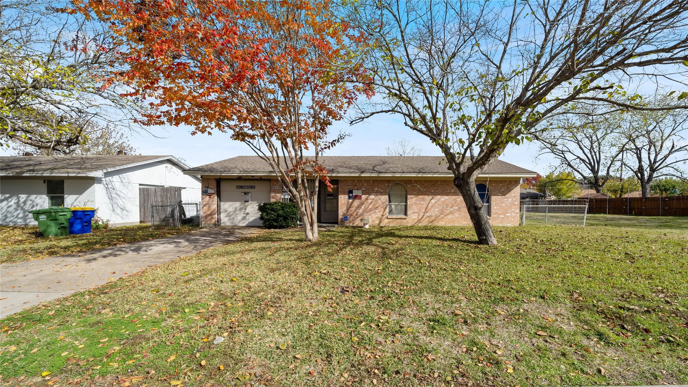 Single Family Residence For Sale in Dallas County , 710 Catherine Lane, Seagoville, Texas 75159, 3 Bedroom, 1 Bathroom, 1 Garage spaces, 945 Sqft, built in 1972, mls#21131811, Real Estate Agent in Seagoville, Homes For Sale in Dallas county, Homes For Sale in Seagoville, Realtor in Seagoville Texas, Real Estate Brokerage Independent Realty Texas, Luminita Cordes Realtor